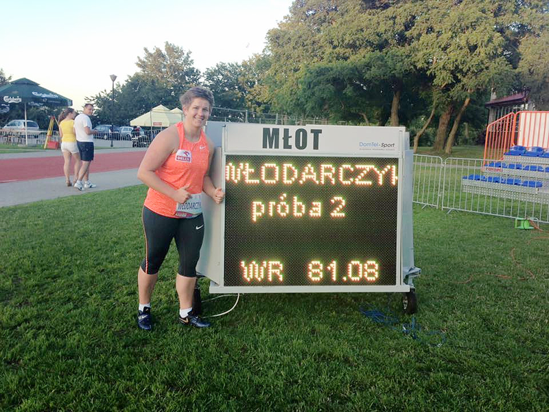 Anita Wlodarczyk with her world record figures in Cetniewo