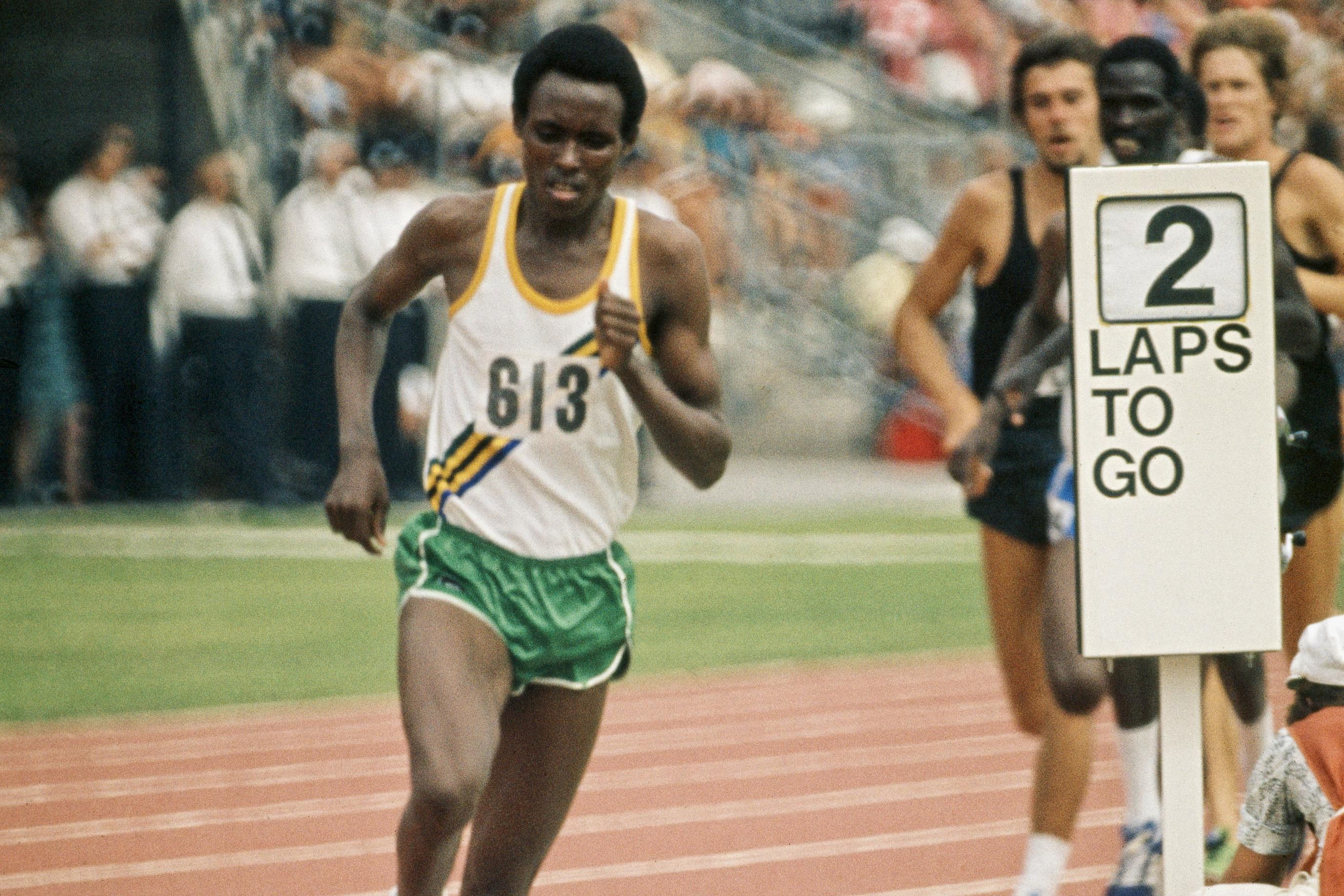 Filbert Bayi en route to the world record in the 1500m at the 1974 Commonwealth Games in Christchurch, New Zealand
