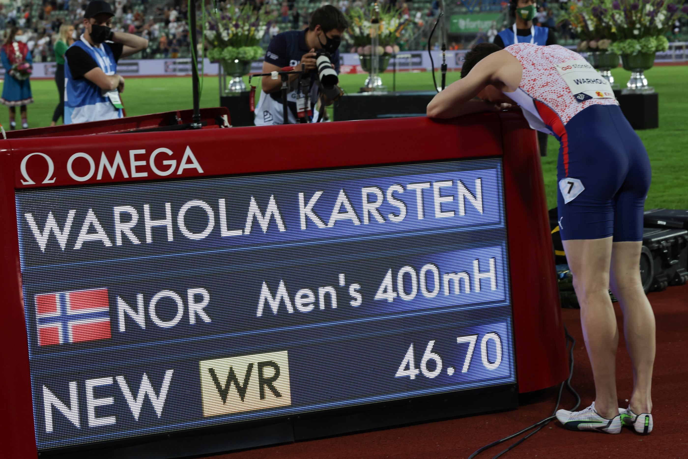 How No Fear And Having Fun Helped Warholm To His World Record In Oslo Features World Athletics