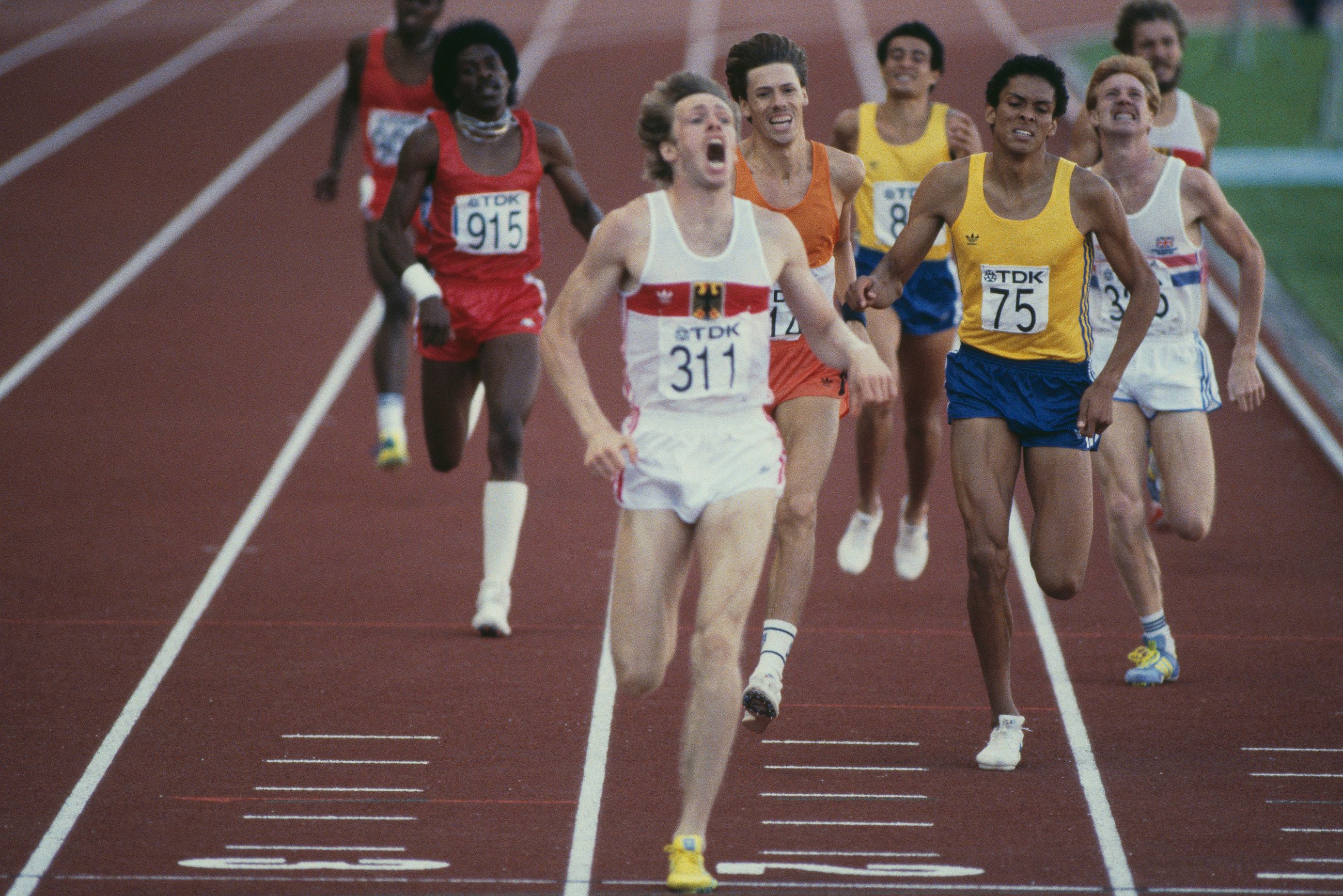 Willi Wulbeck wins the 1983 world 800m title in Helsinki