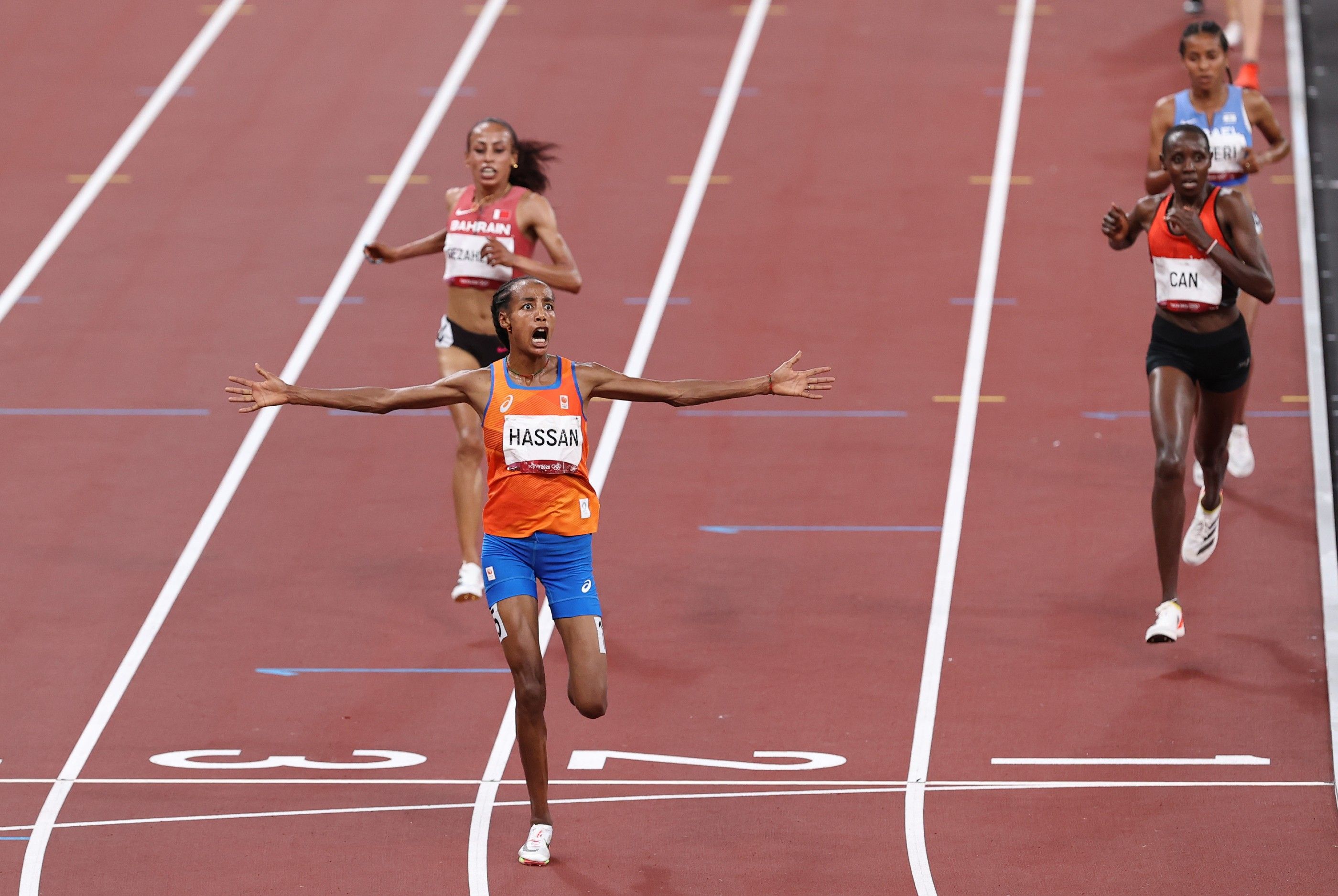 Sifan Hassan wins the 10,000m at the Tokyo 2020 Olympic Games