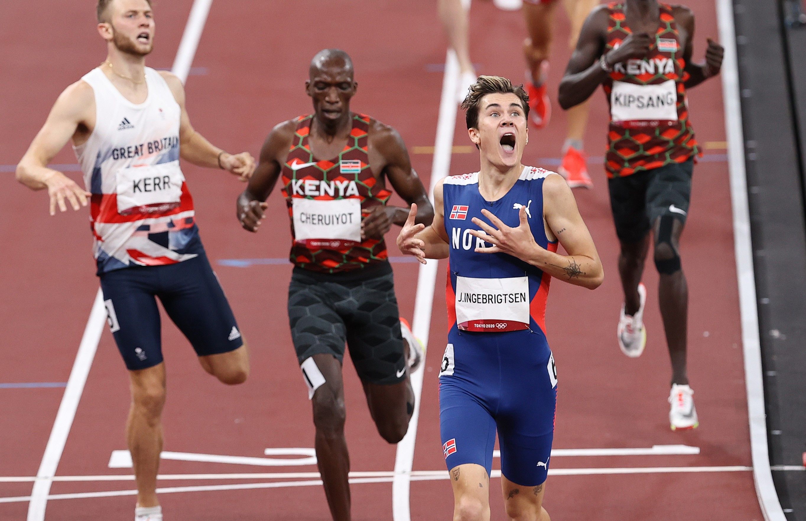 Jakob Ingebrigtsen wins the 1500m at the Tokyo 2020 Olympic Games