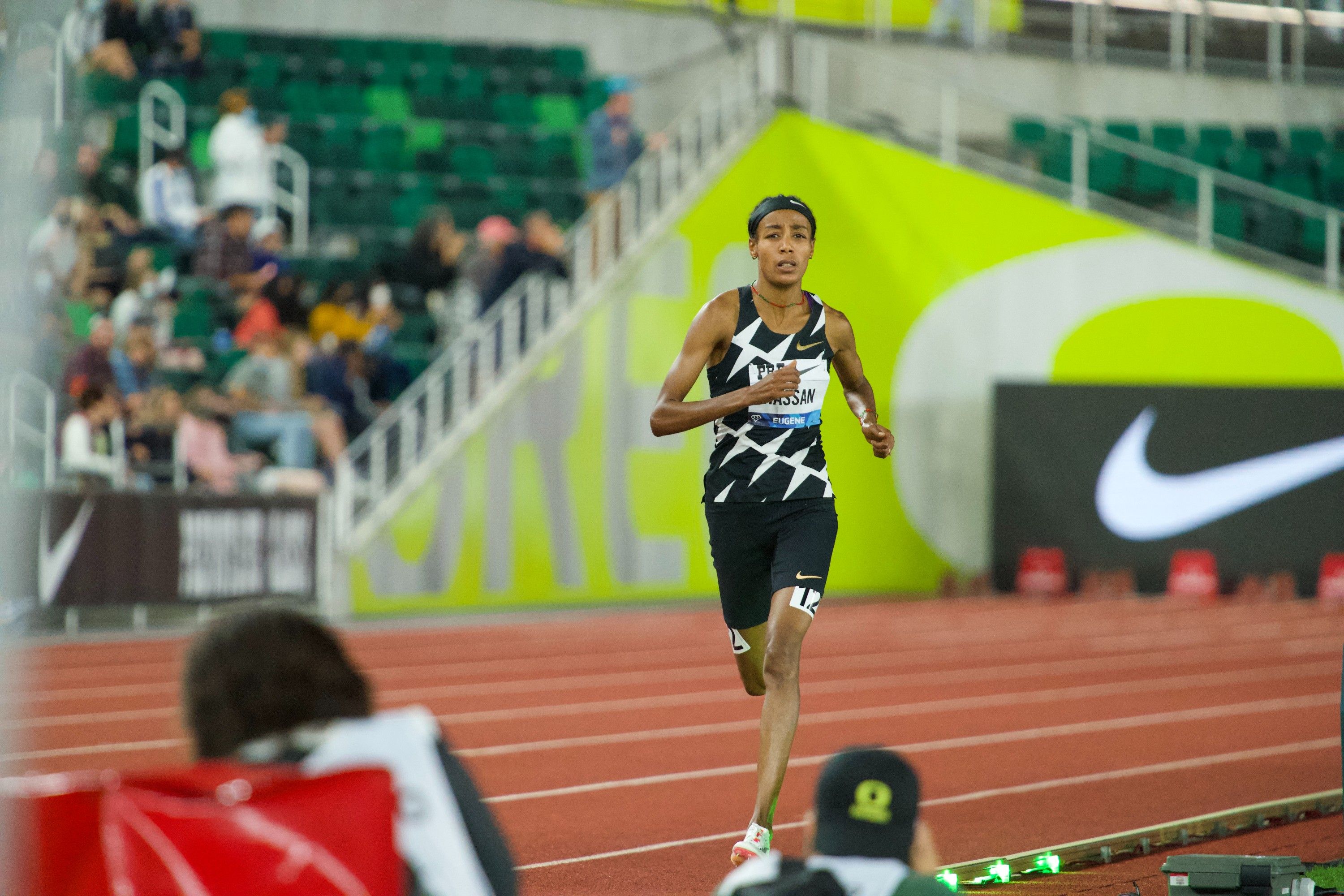 Sifan Hassan on her way to a 5000m win at the Wanda Diamond League in Eugene