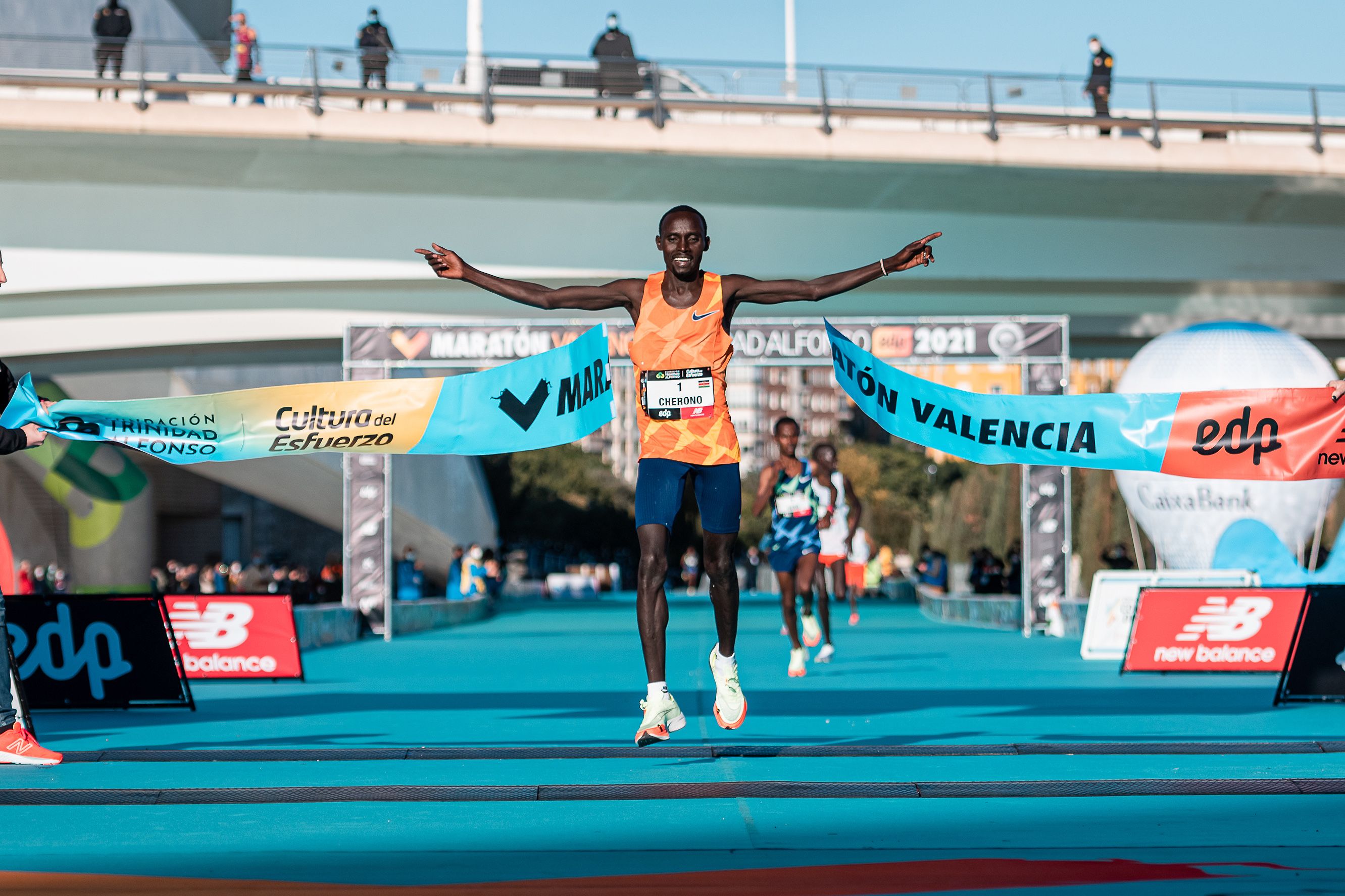 RUNNING  Enervit será el gel energético oficial del Maratón y Medio  Maratón Valencia Trinidad Alfonso - Plaza Deportiva