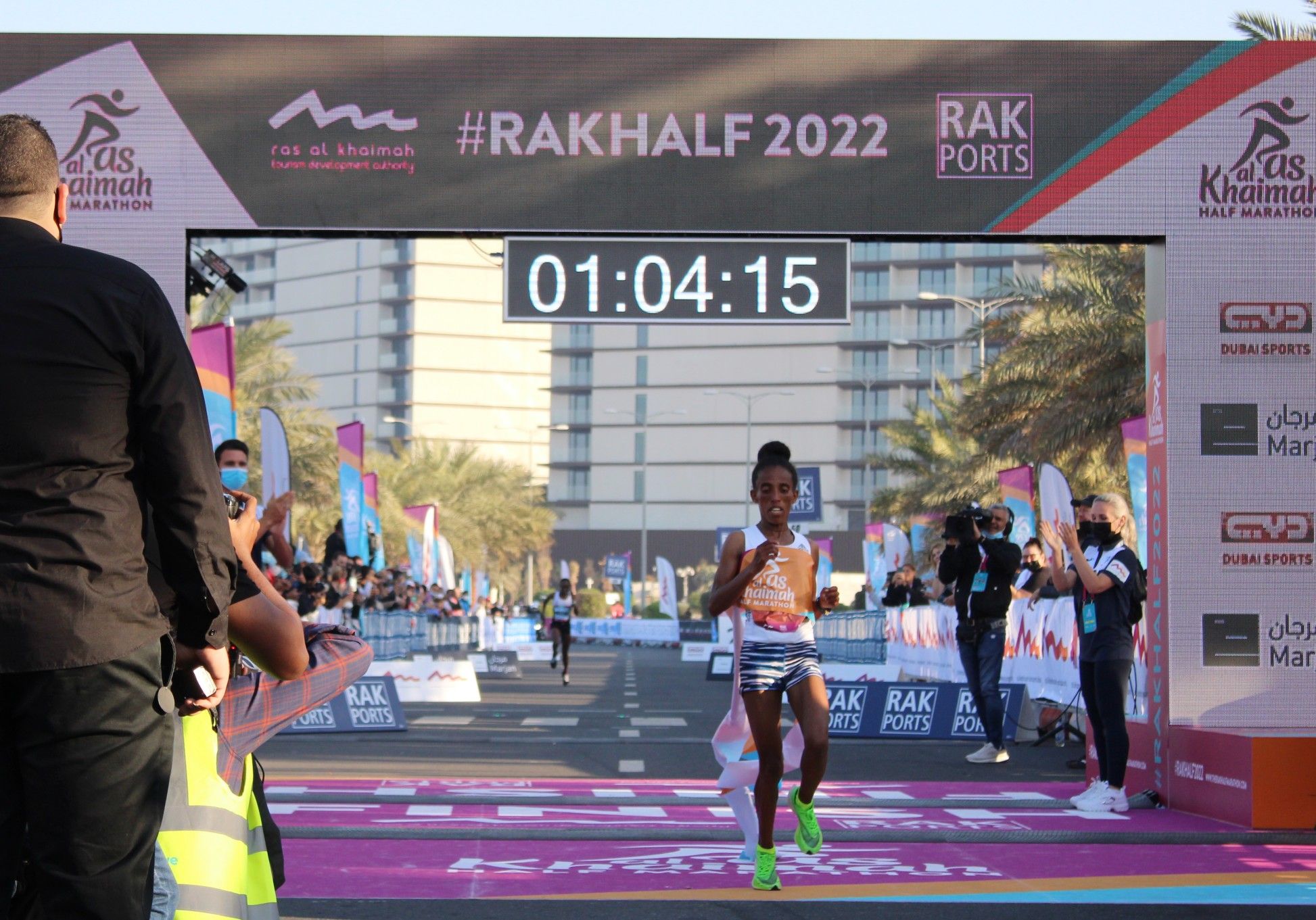Girmawit Gebrzihair wins the 2022 Ras Al Khaimah Half Marathon
