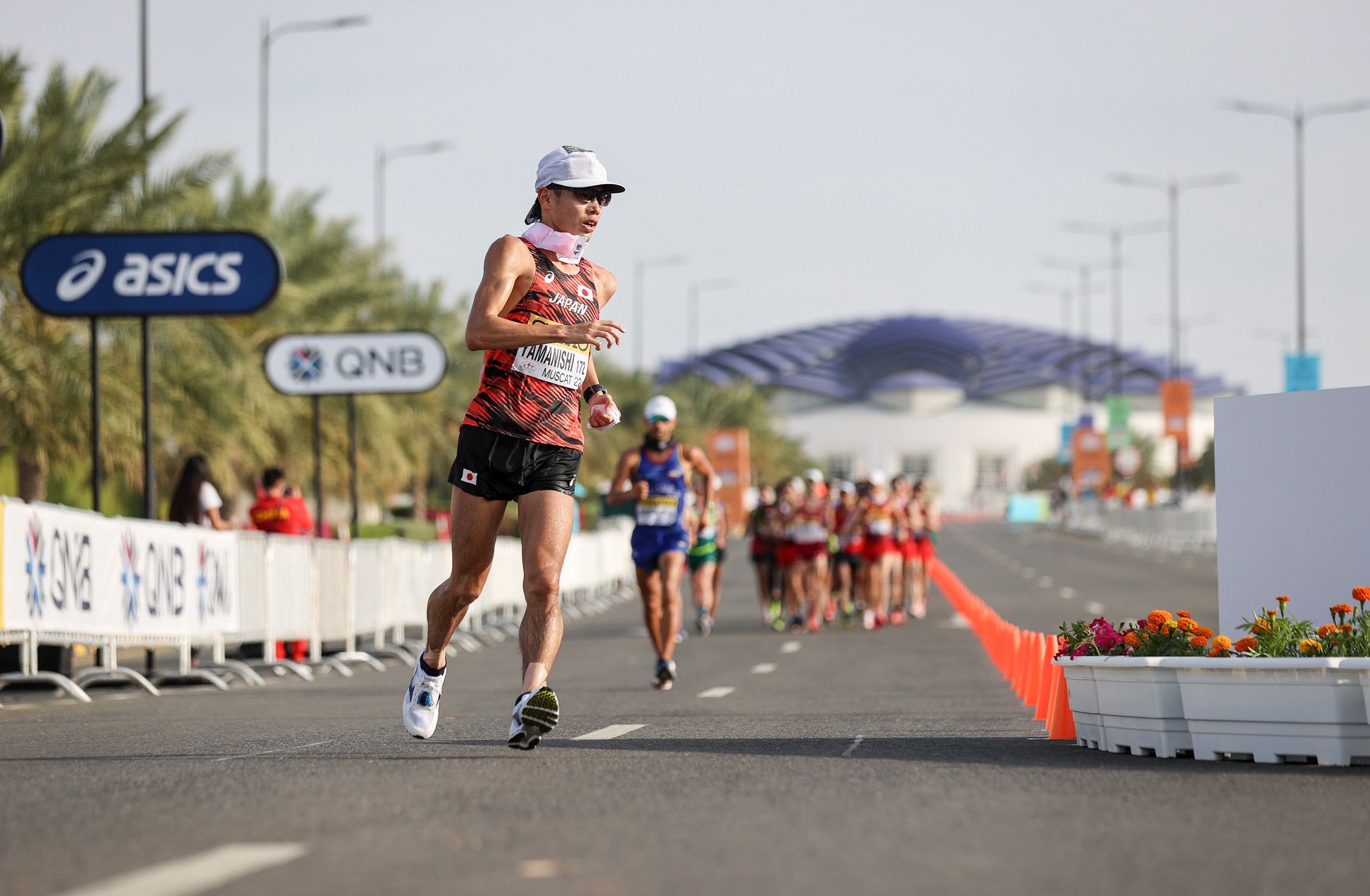 Toshikazu Yamanishi leads the men's 20km in Muscat