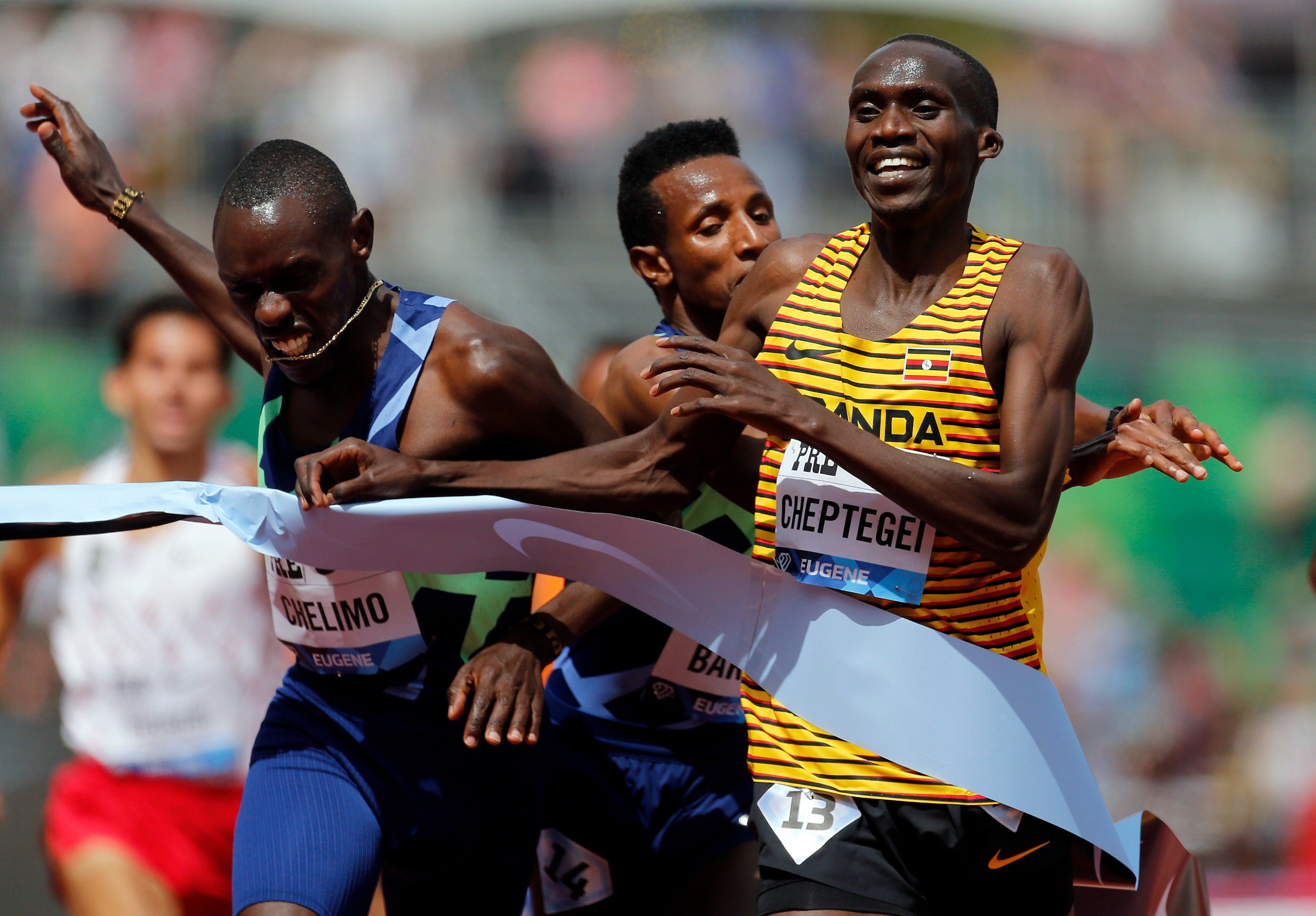 Joshua Cheptegei races at the 2021 Prefontaine Classic