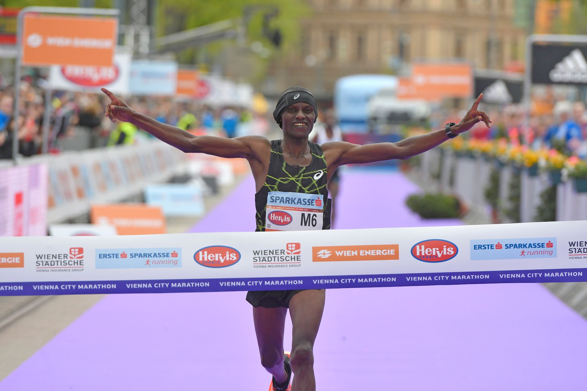 Cosmas Matolo Muteti vence a Maratona da Cidade de Viena