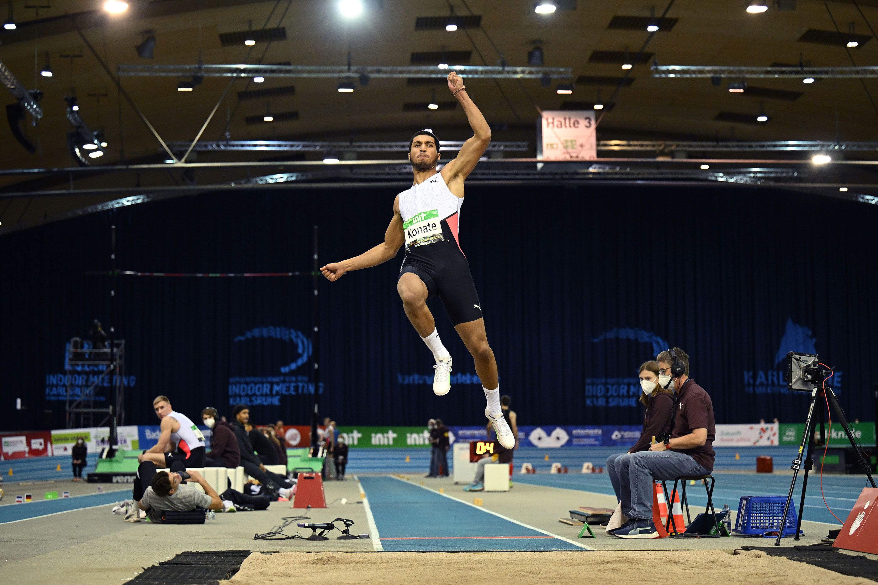 Erwan Konate competes at the INIT Indoor Meeting Karlsruhe