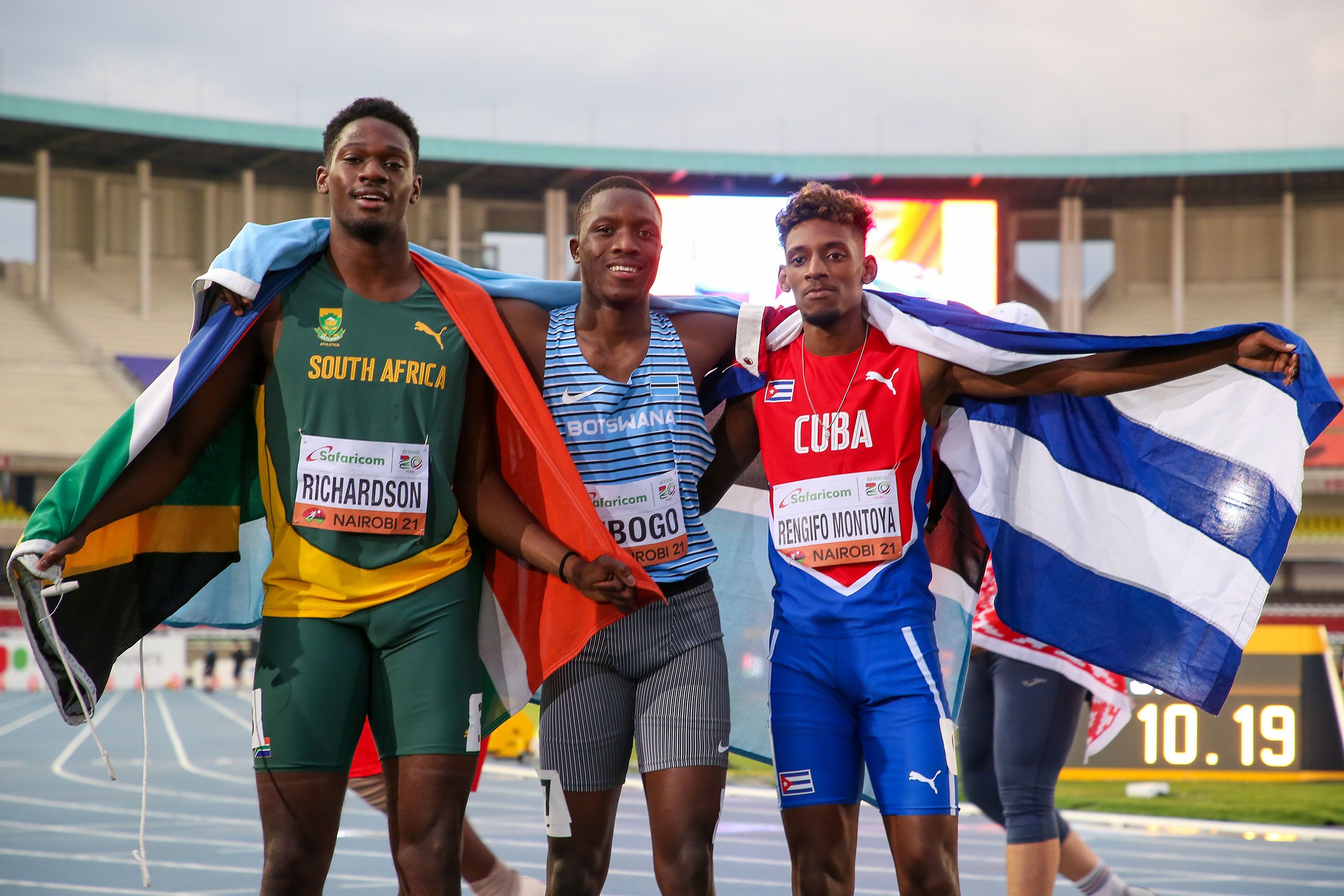 Letsile Tebogo with his fellow world U20 100m medallists Benjamin Richardson and Shainer Rengifo Montoya