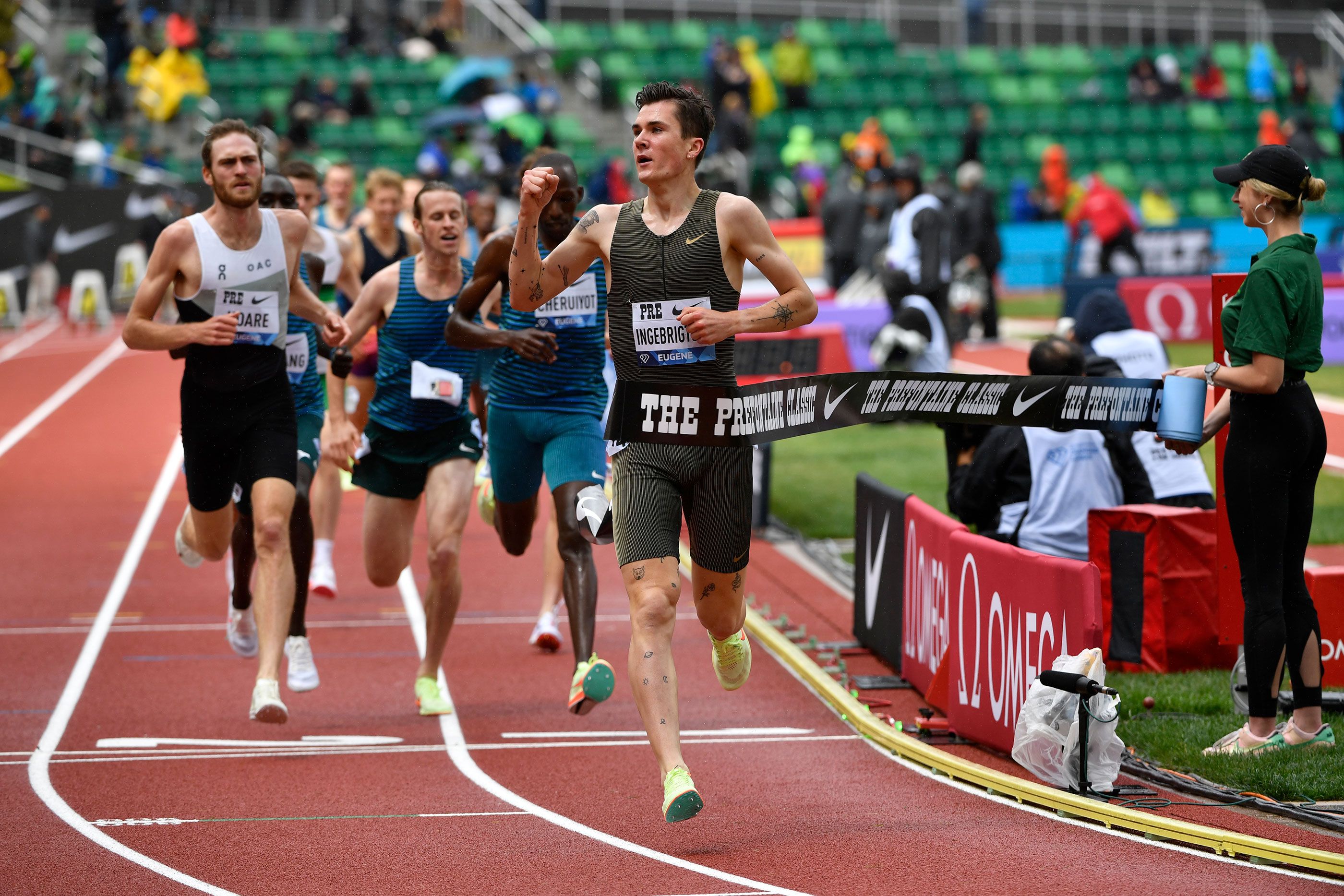 Jakob Ingebrigtsen celebrates his Bowerman mile win in Eugene