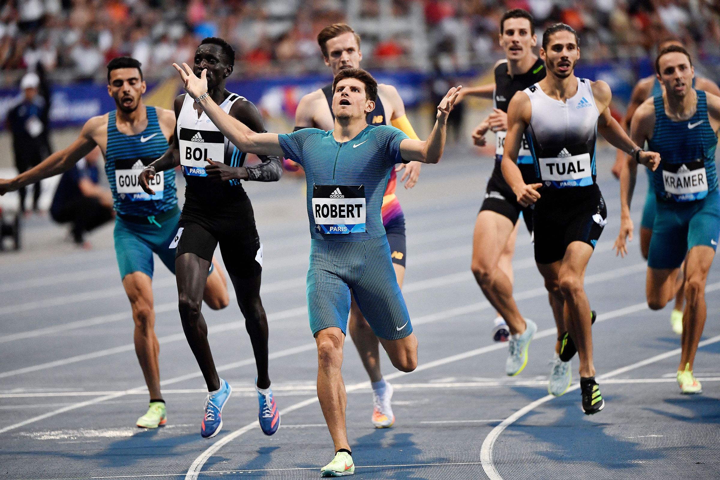 Benjamin Roberts wins the 800m in Paris