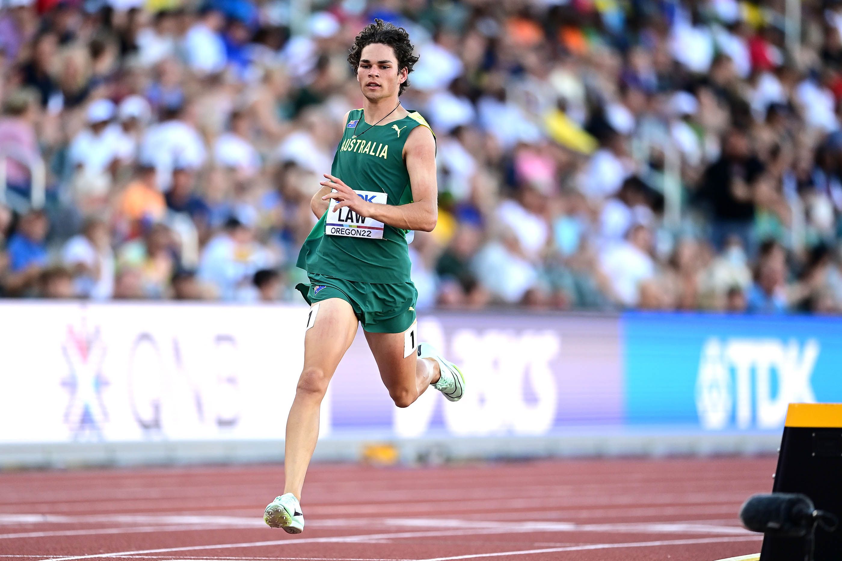 Calab Law races in the 200m semifinals at the World Athletics Championships Oregon22