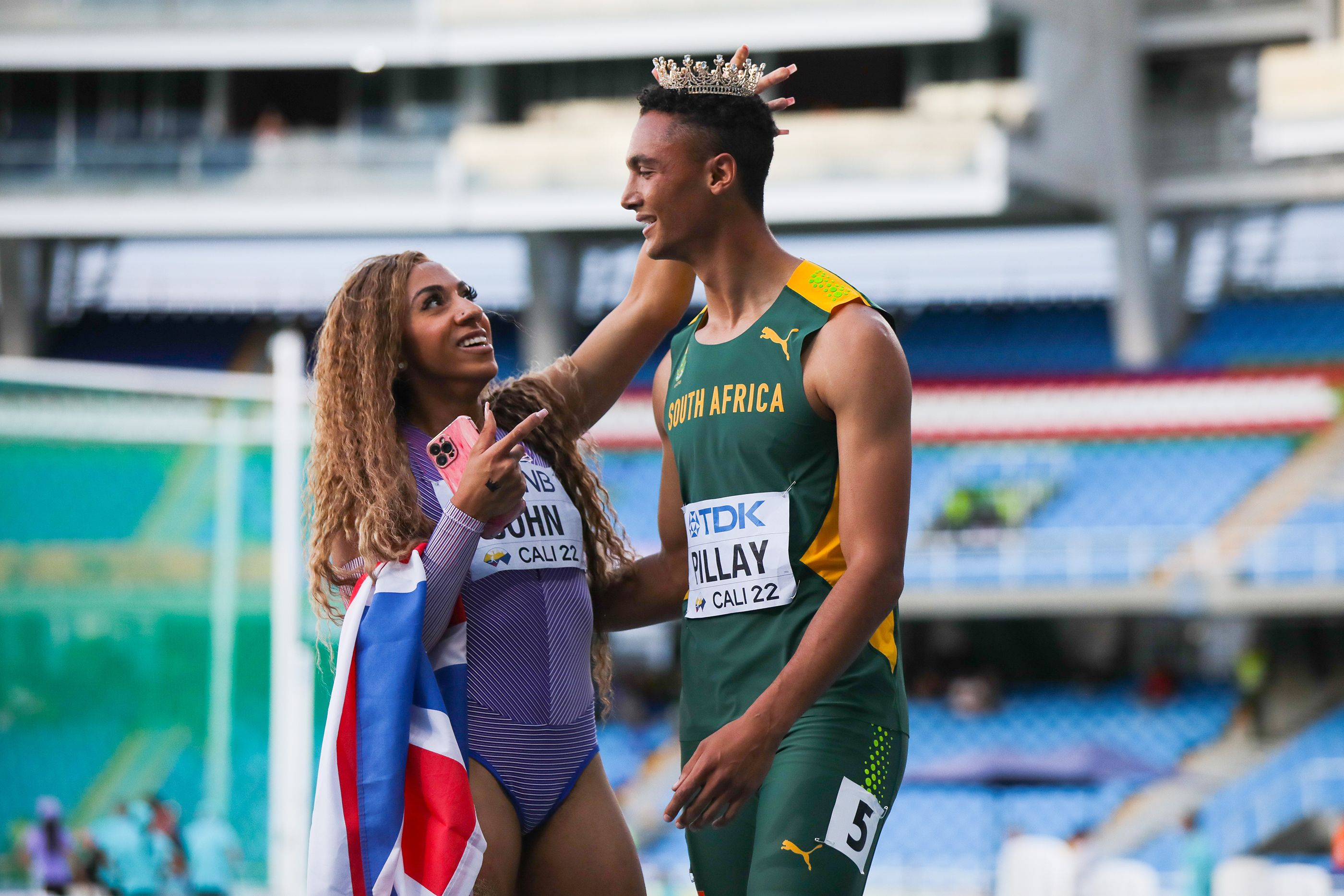 World U20 400m champions Yemi Mary John and Lythe Pillay at the World Athletics U20 Championships Cali 22