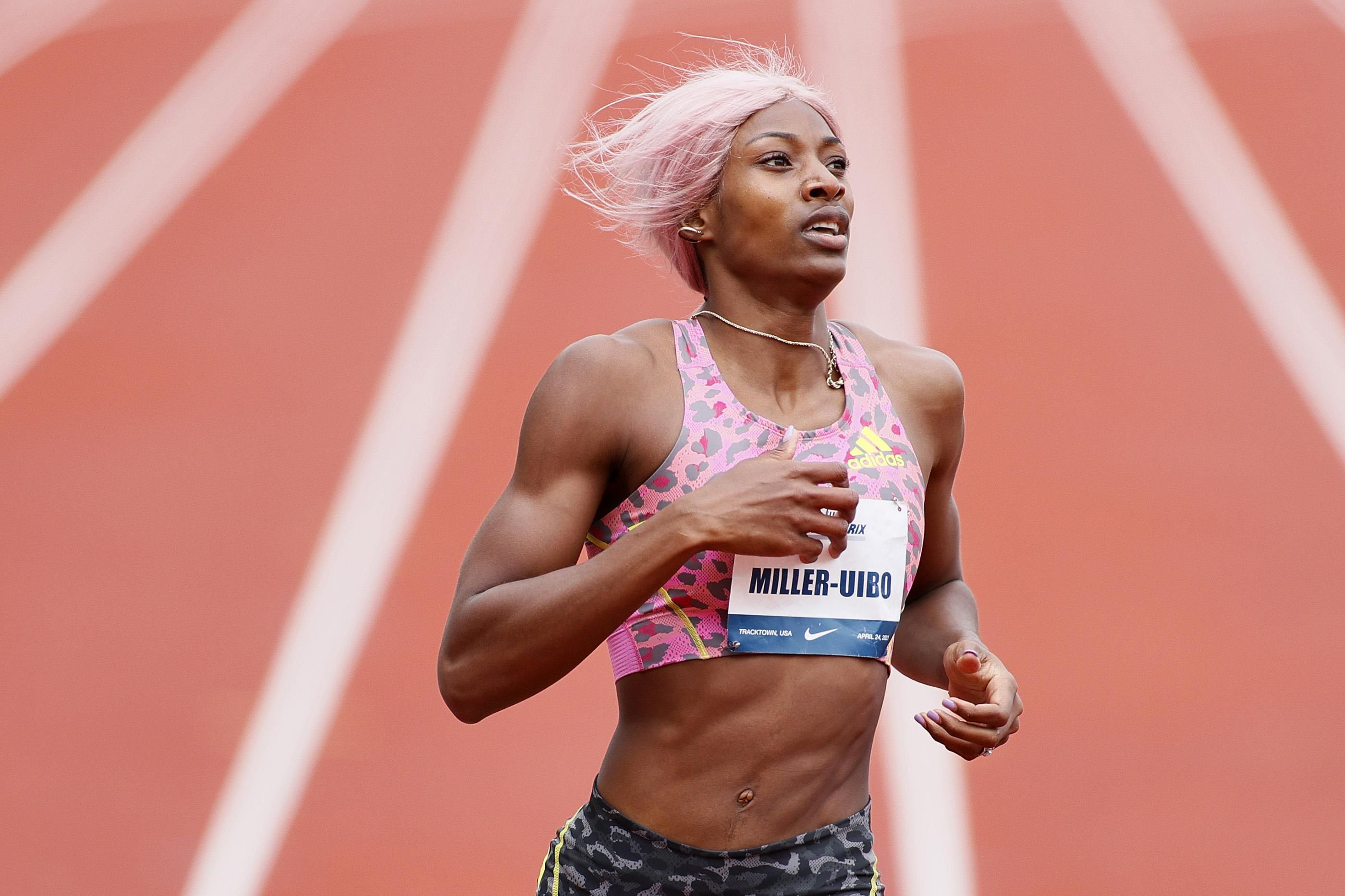 Shaunae Miller-Uibo wins the 400m at the USATF Grand Prix in Eugene