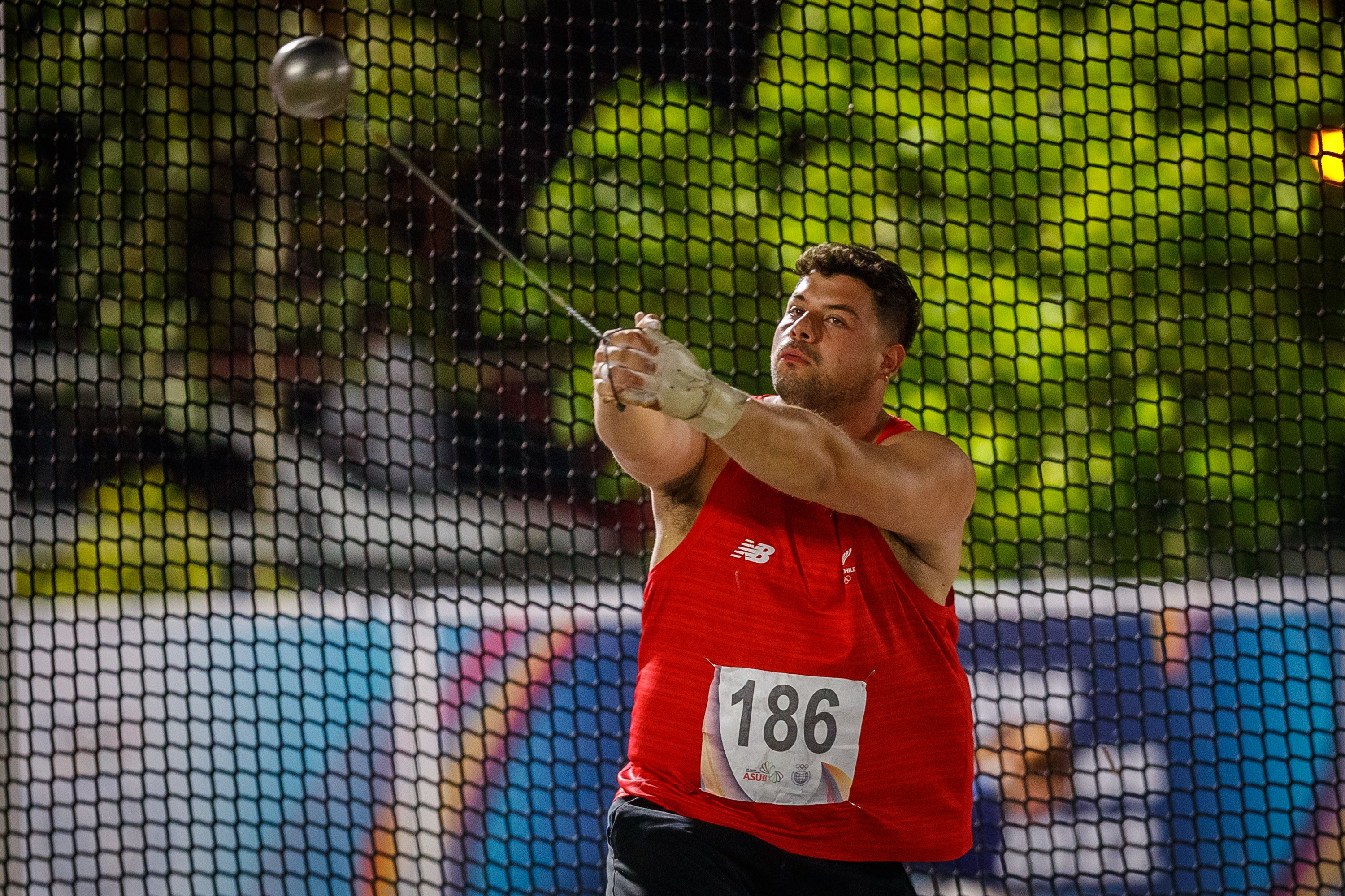 Gabriel Kerh in the hammer at the South American Games