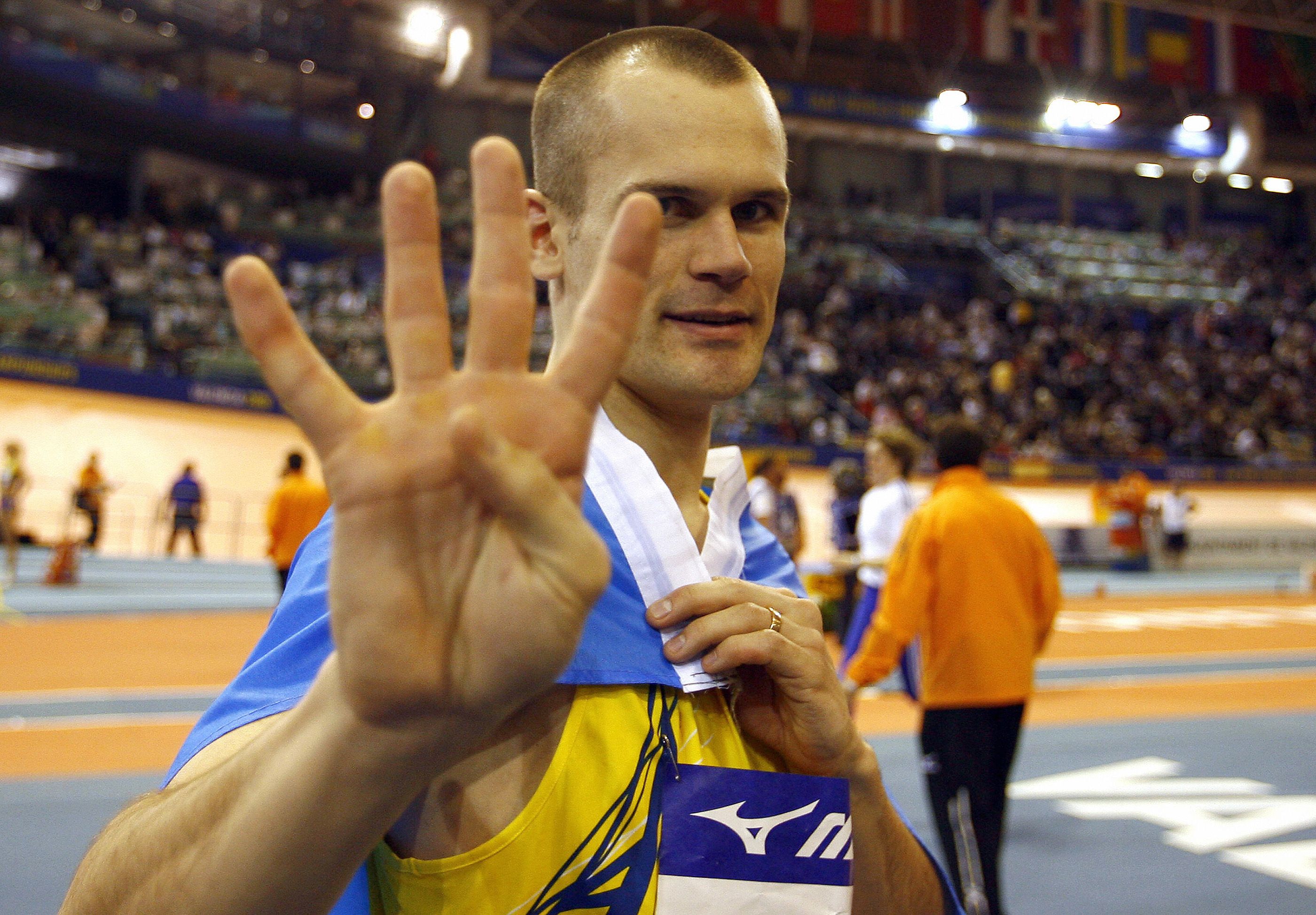 Stefan Holm celebrates his fourth world indoor title win in Valencia