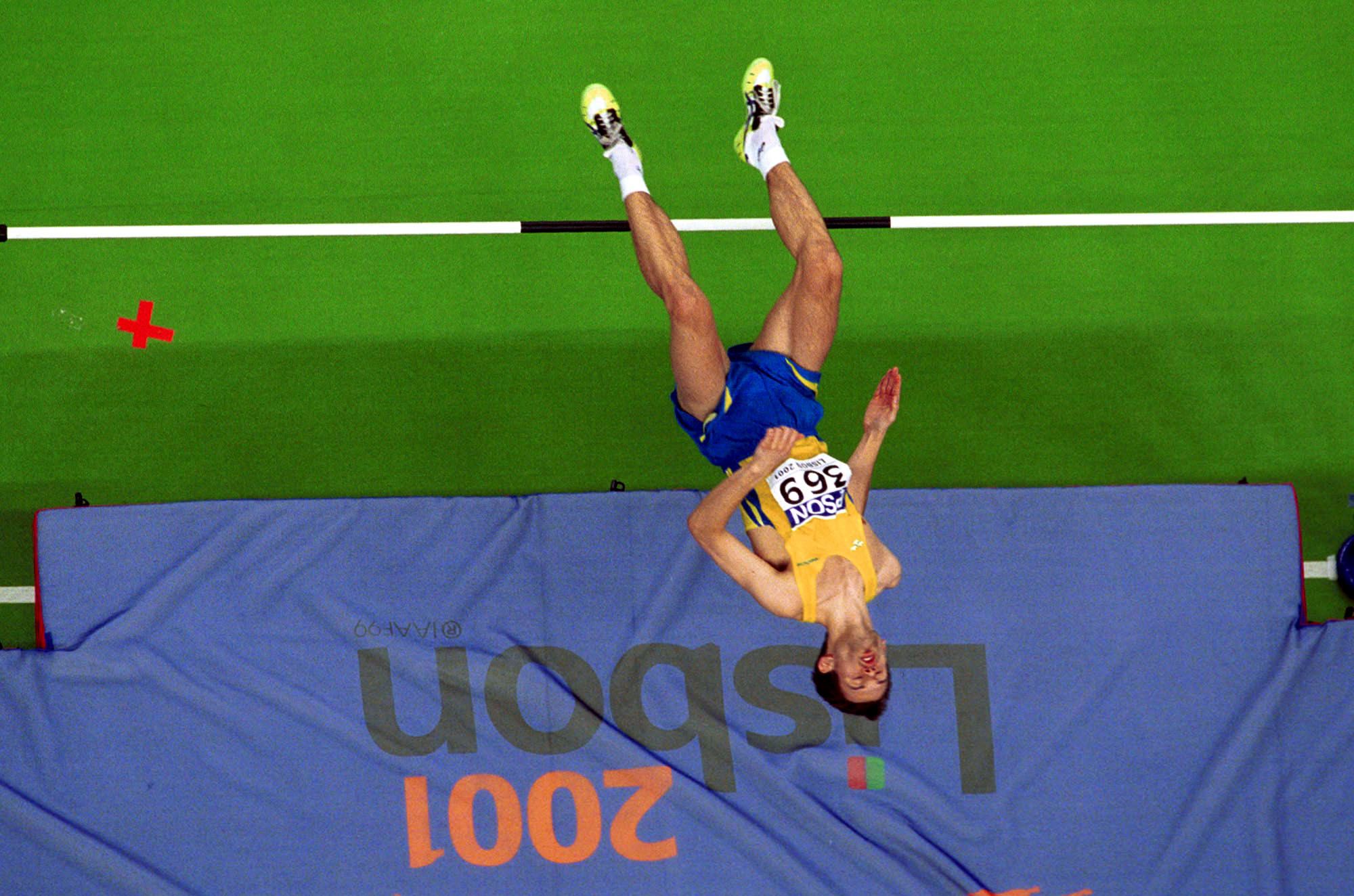 Stefan Holm in action at the 2001 World Indoor Championships in Lisbon