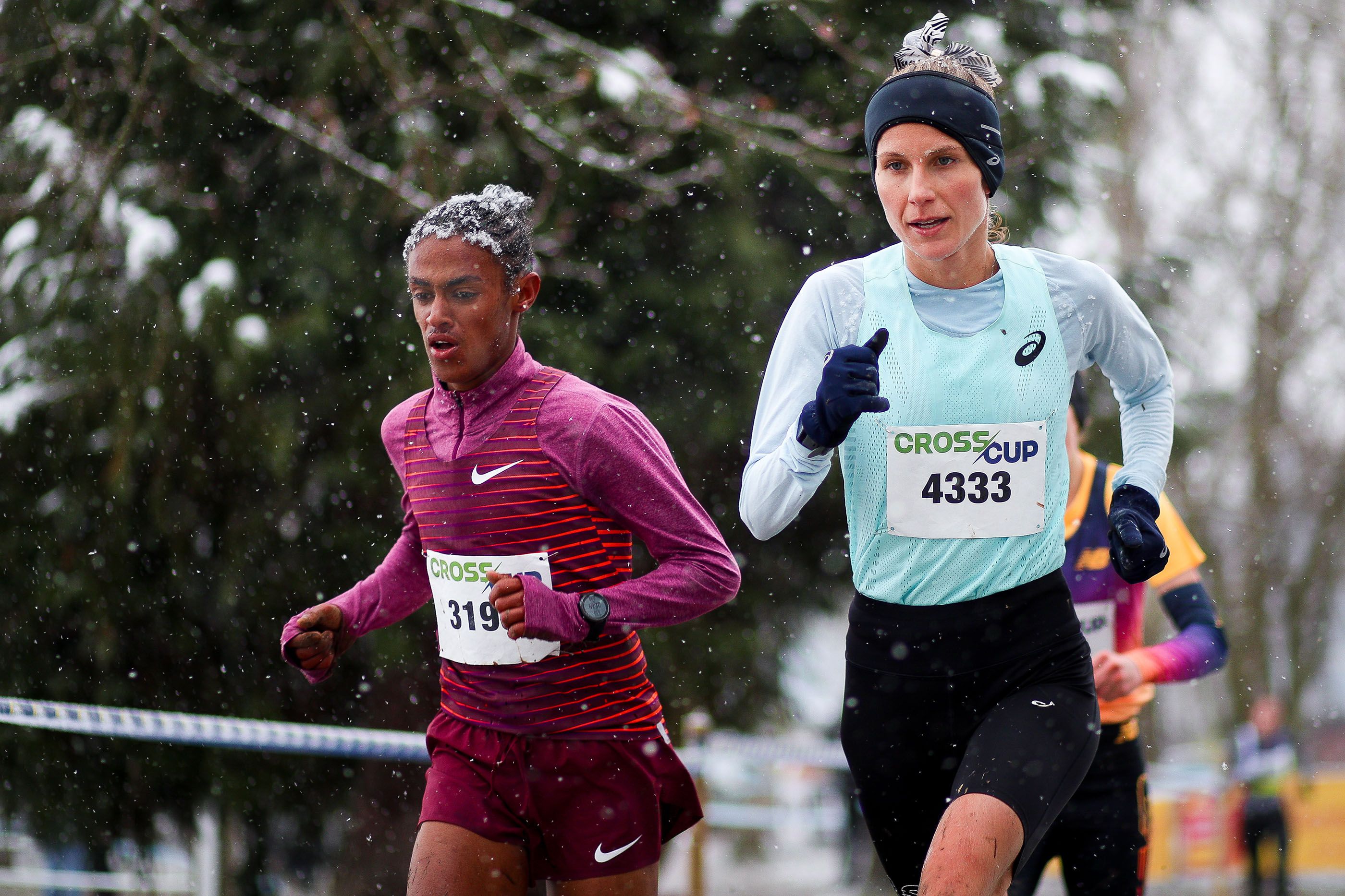 Rahel Daniel and Sarah Lahti at the Cross Cup in Hannut