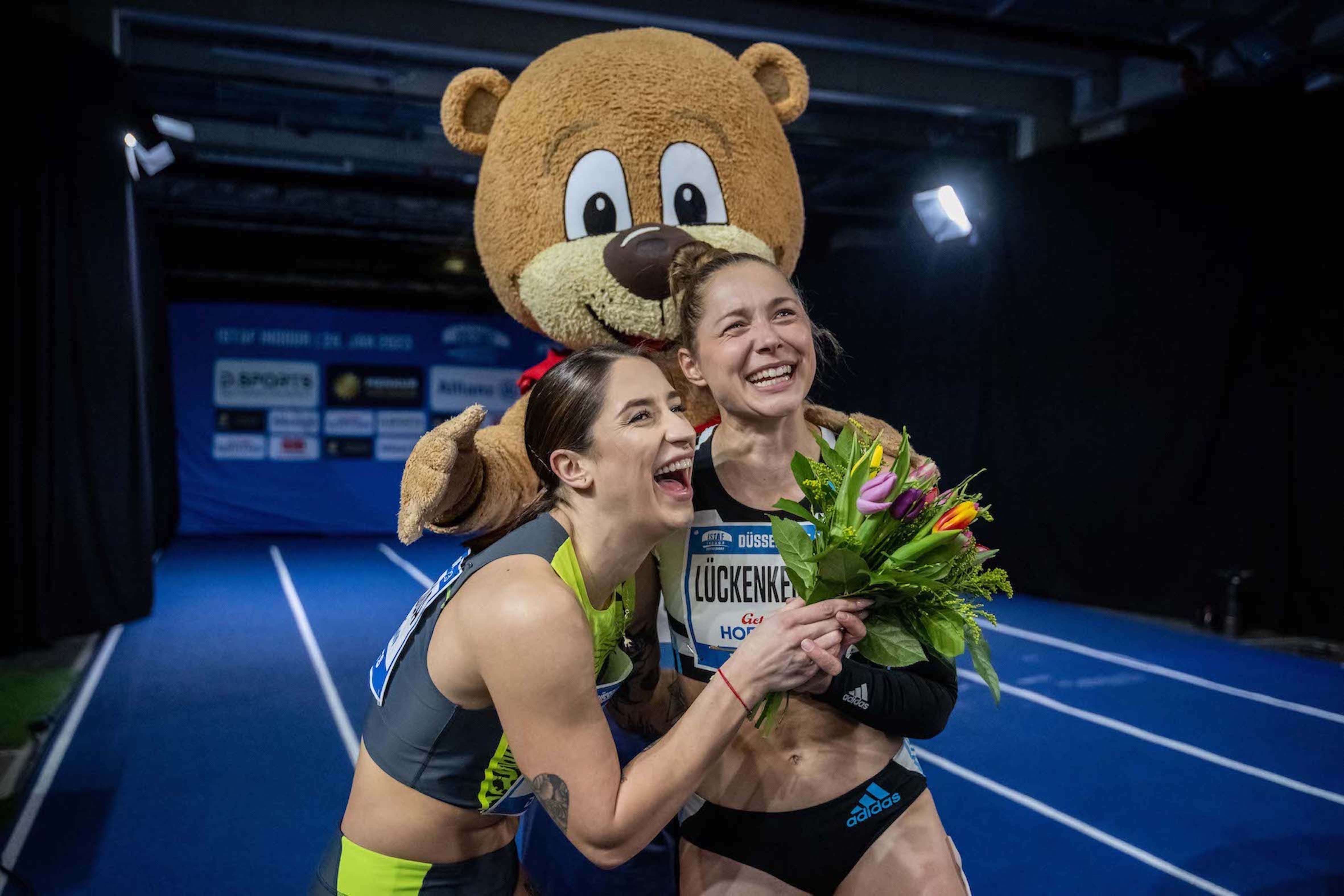 Ewa Swoboda and Gina Luckenkemper after the 60m final at the ISTAF Indoor meeting in Dusseldorf