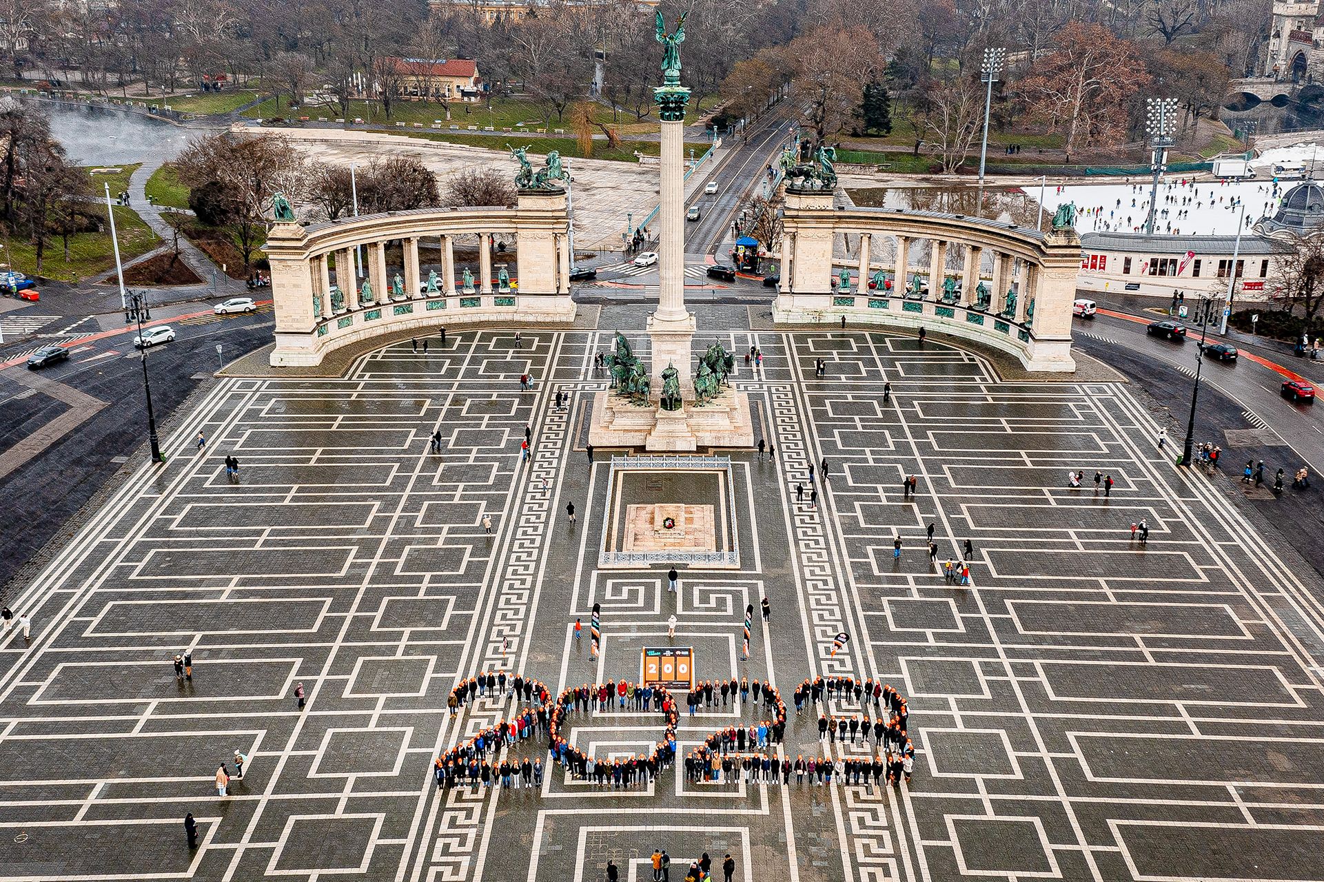 Volunteers at Budapest's Heroes' Square