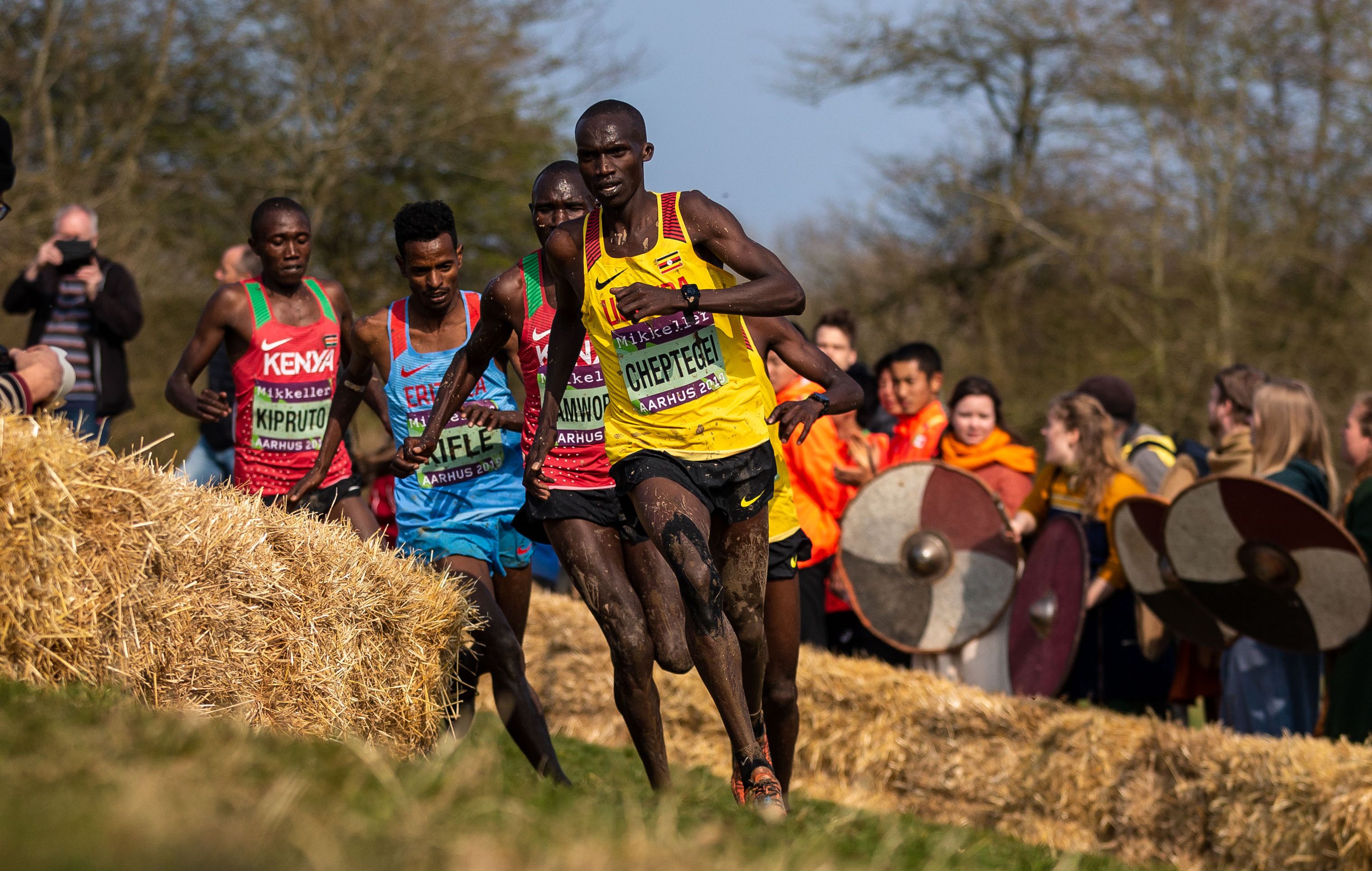 Joshua Cheptegei leads at the 2019 World Cross Country Championships in Aarhus