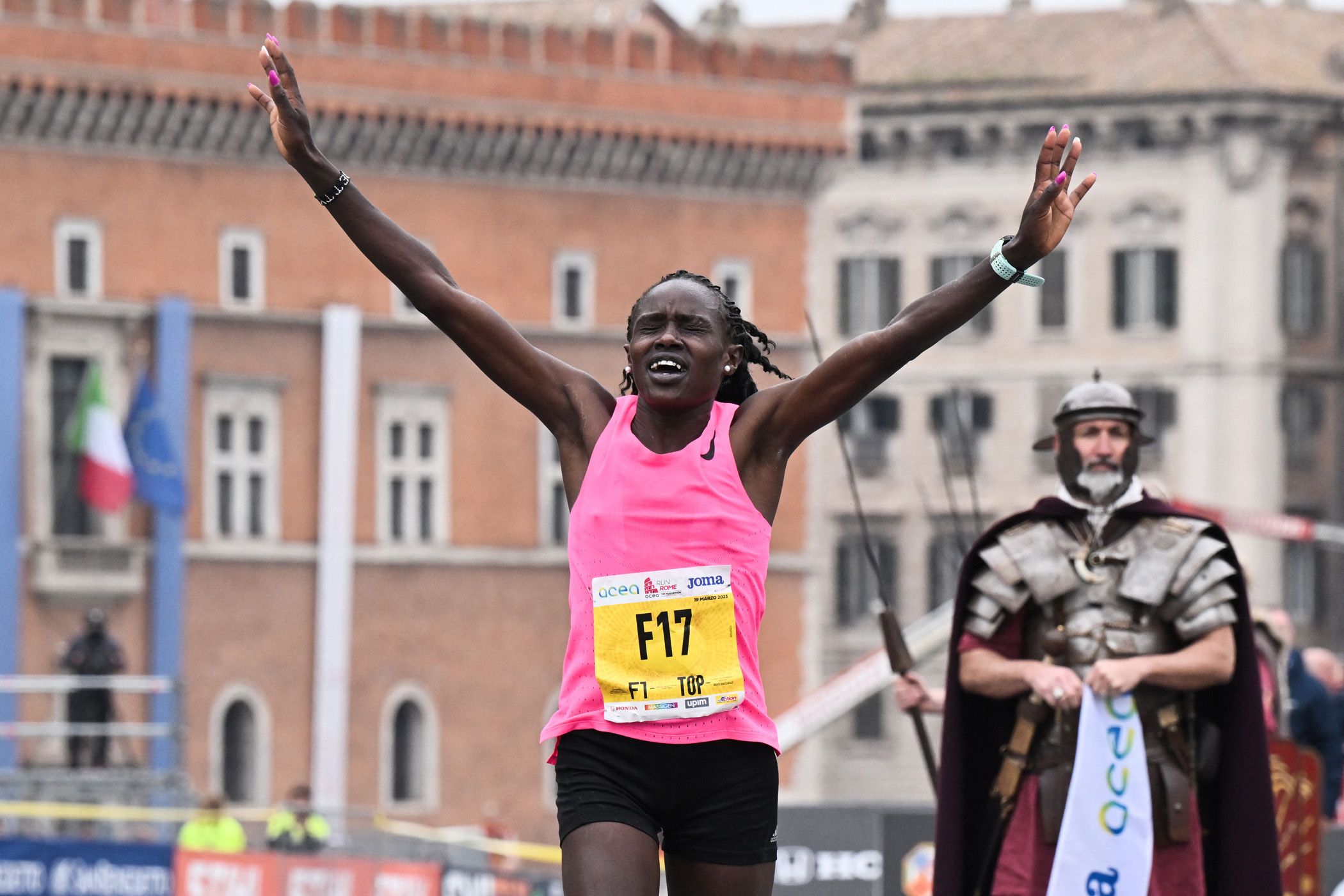 Betty Chepkwony wins the Rome Marathon