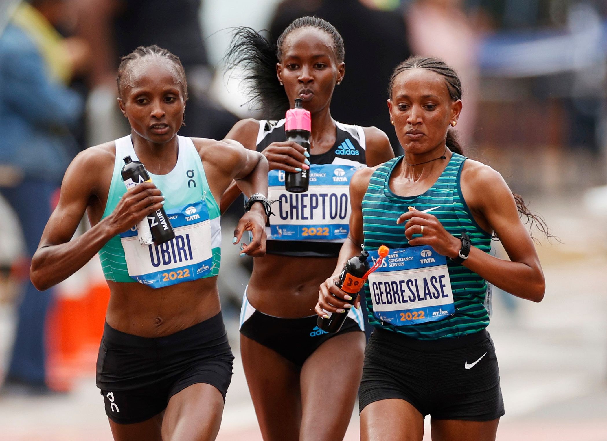 Hellen Obiri, Viola Cheptoo and Gotytom Gebreslase race in the New York City Marathon
