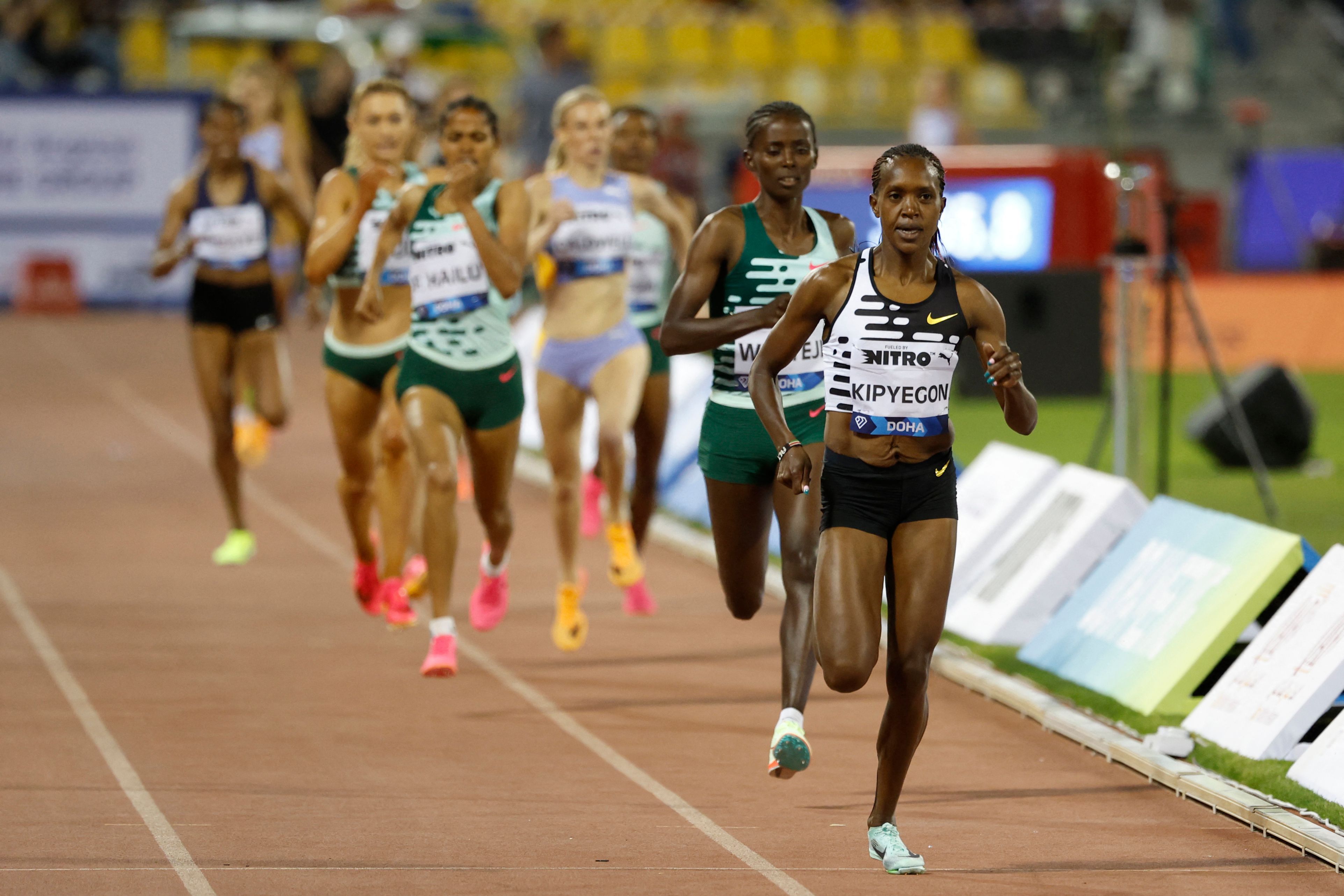 Faith Kipyegon leads the 1500m at the Doha Diamond League