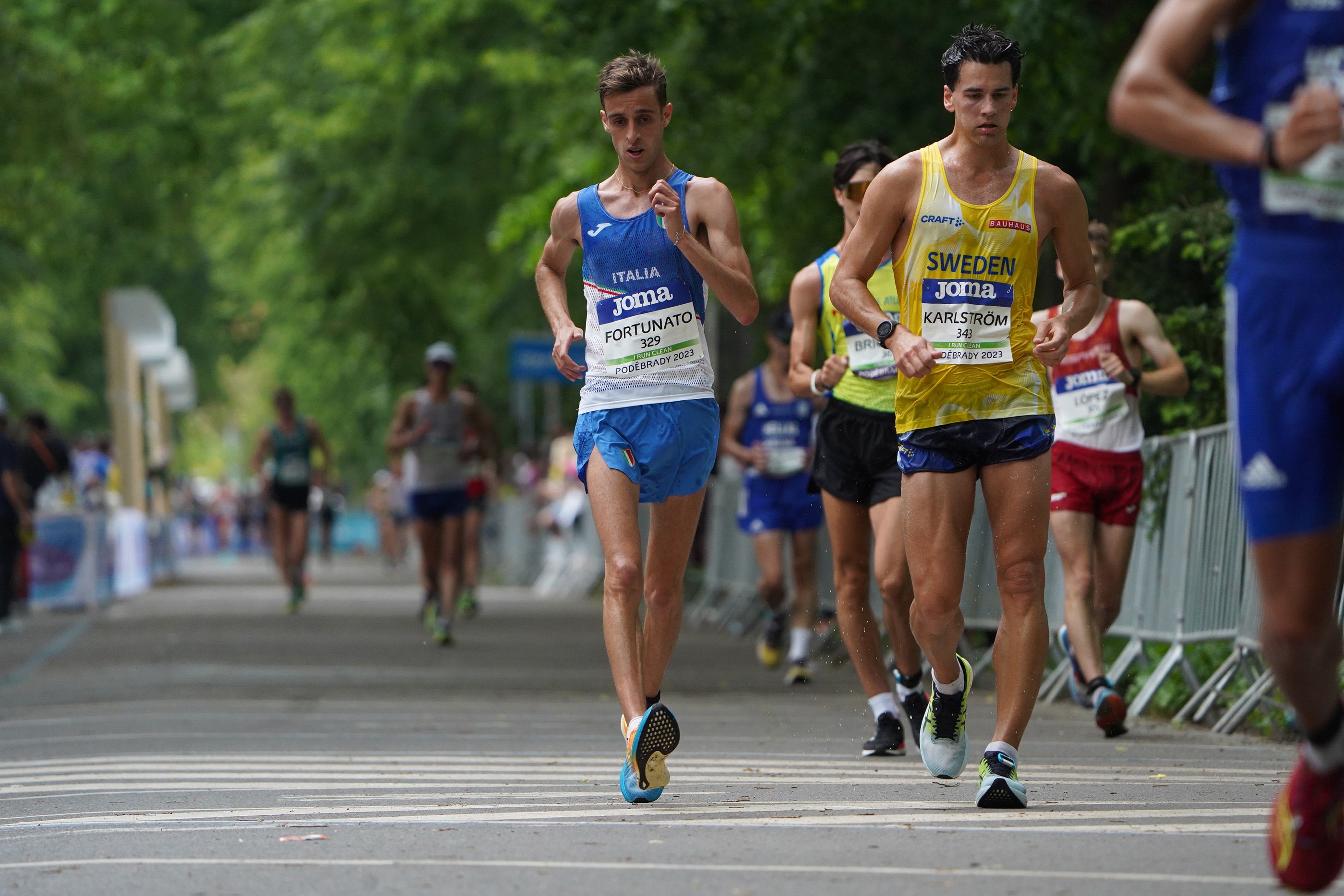 Francesco Fortunato and Perseus Karlstrom in 20km race walk action in Podebrady