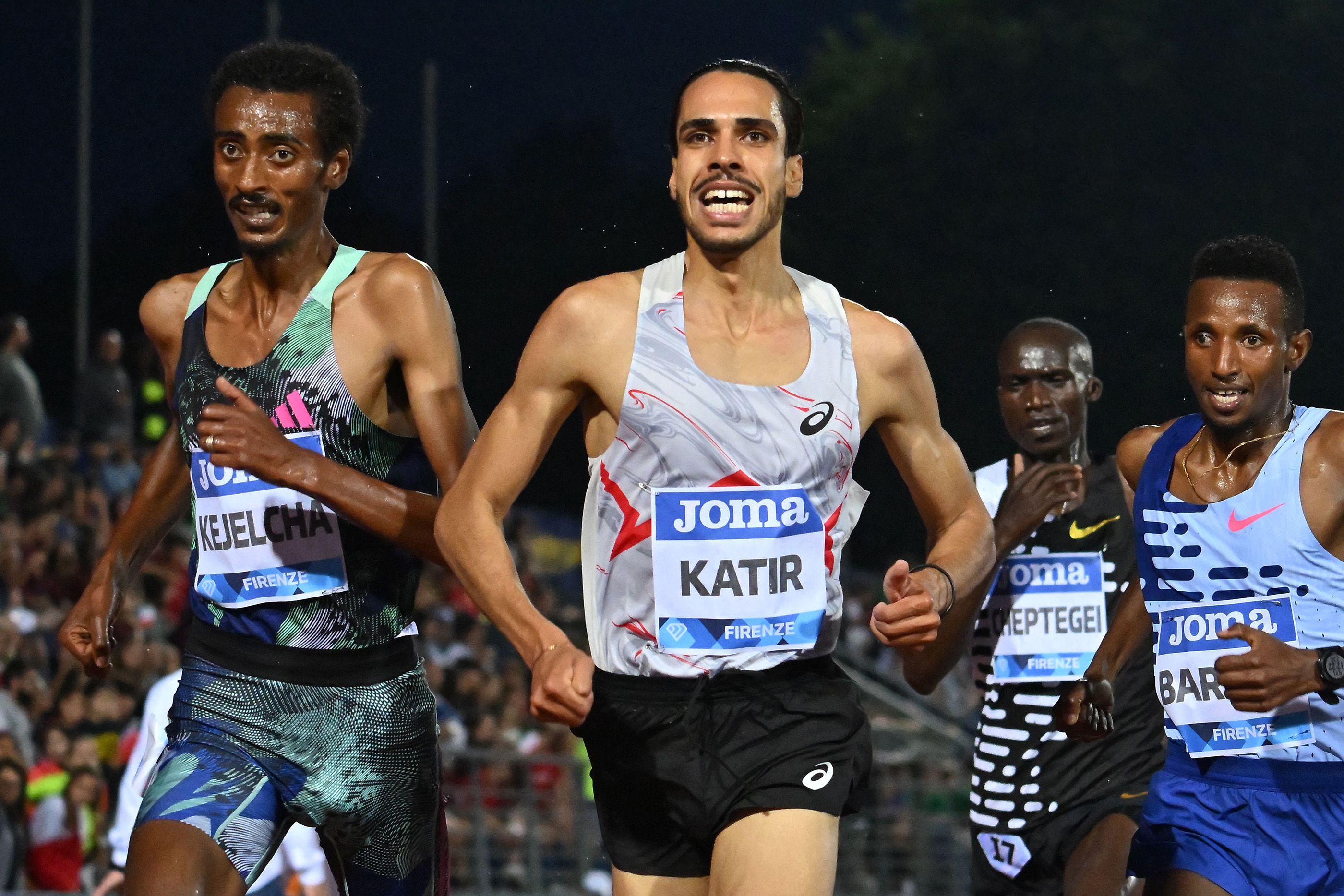 Mohamed Katir holds off Yomif Kejelcha in a 5000m battle in Florence
