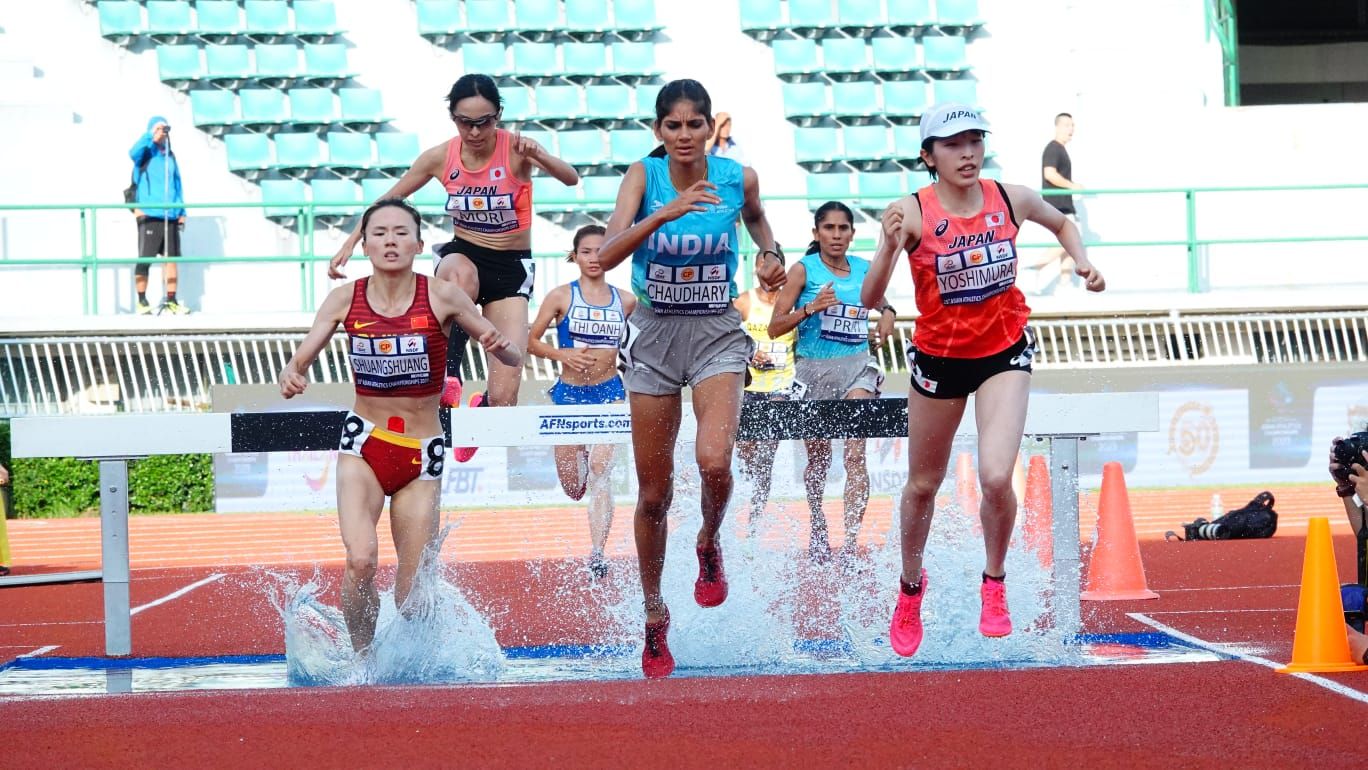 India's Parul Chaudhary in the 3000m steeplechase at the Asian Championships