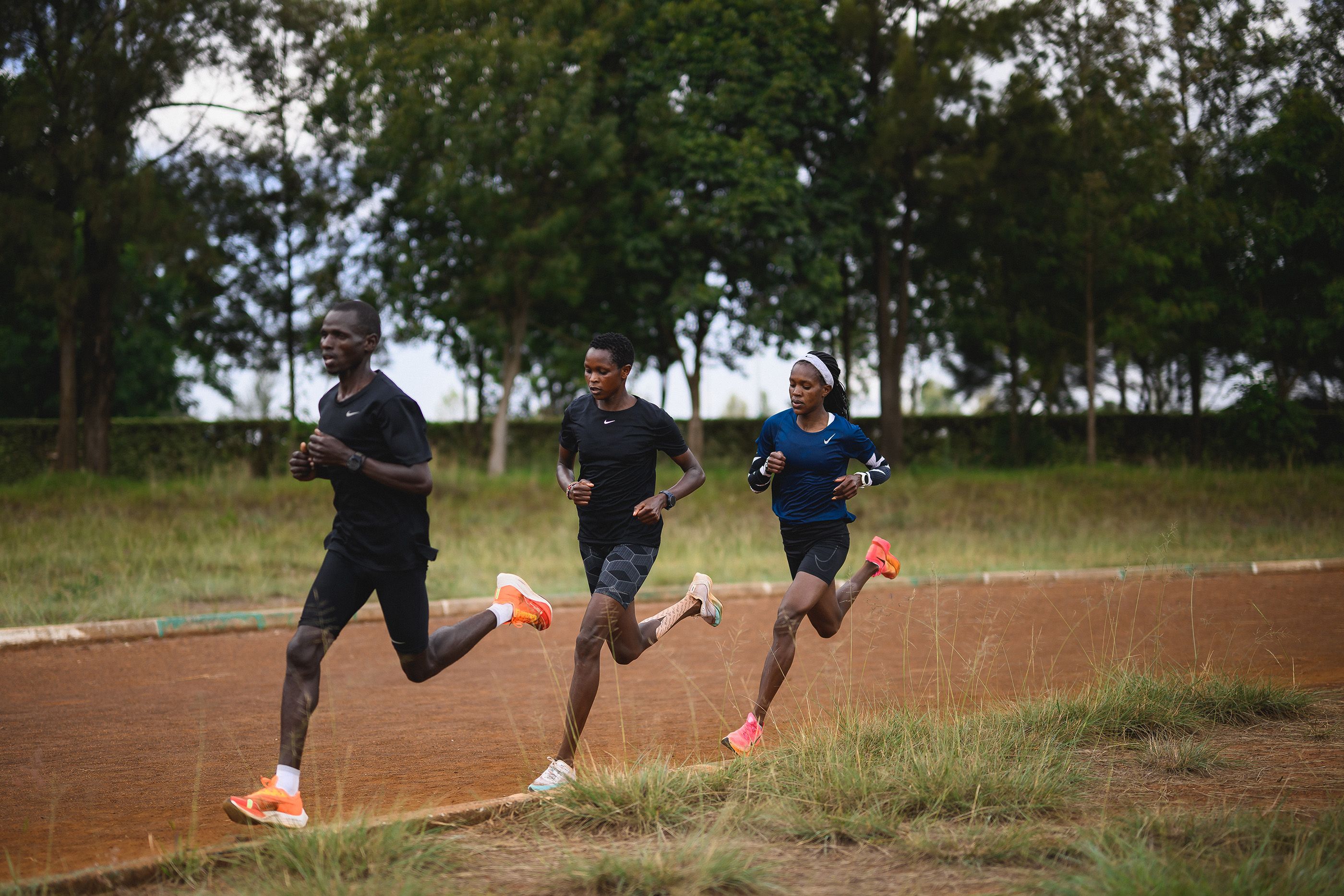 Bernard Soi, Jackline Chepkoech and Faith Kipyegon in action