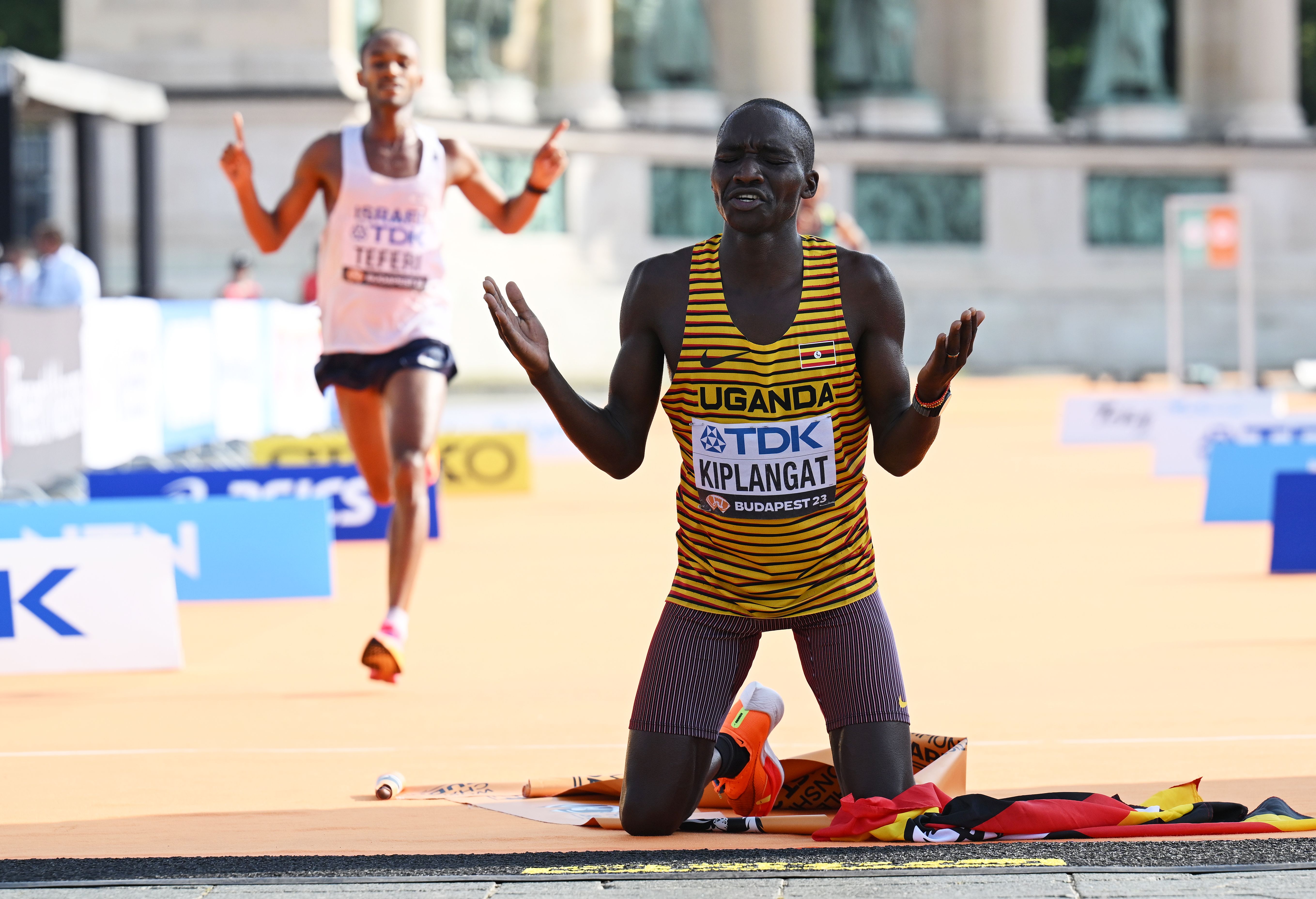 Victor Kiplangat wins the marathon at the World Athletics Championships Budapest 23