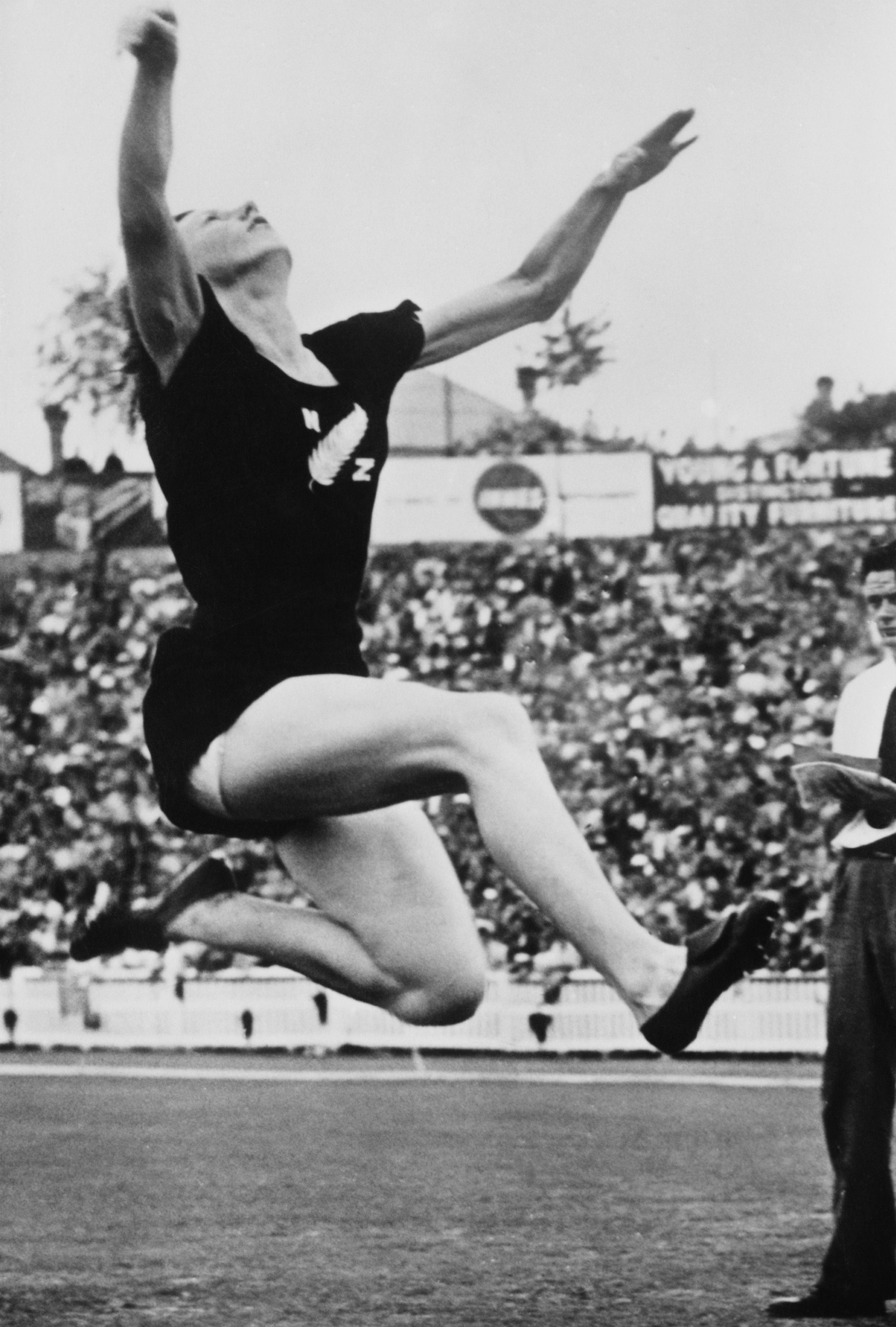 Yvette Williams wins the long jump in Auckland in 1950