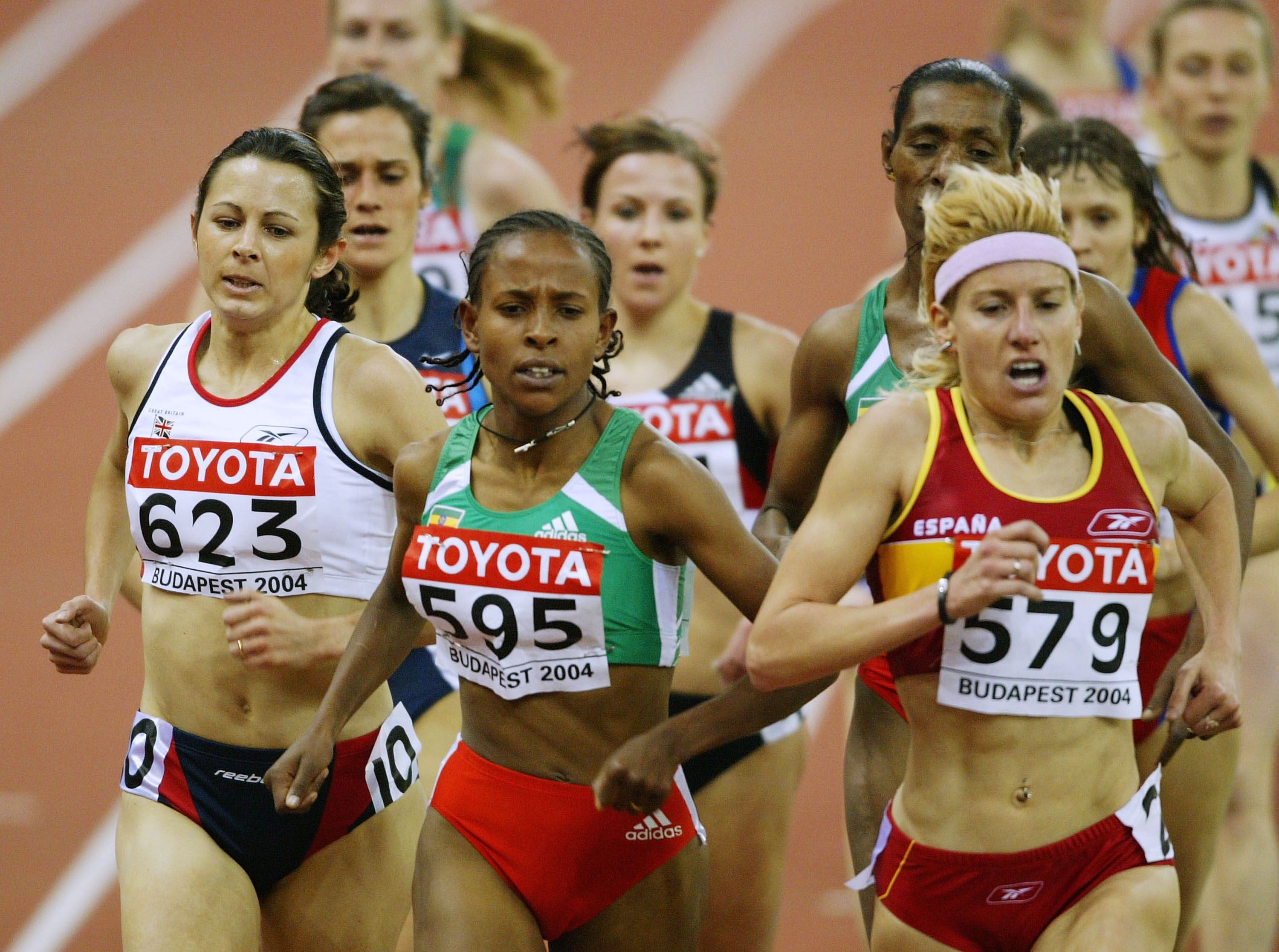 Meseret Defar in the 3000m at the 2004 World Indoor Championships in Budapest