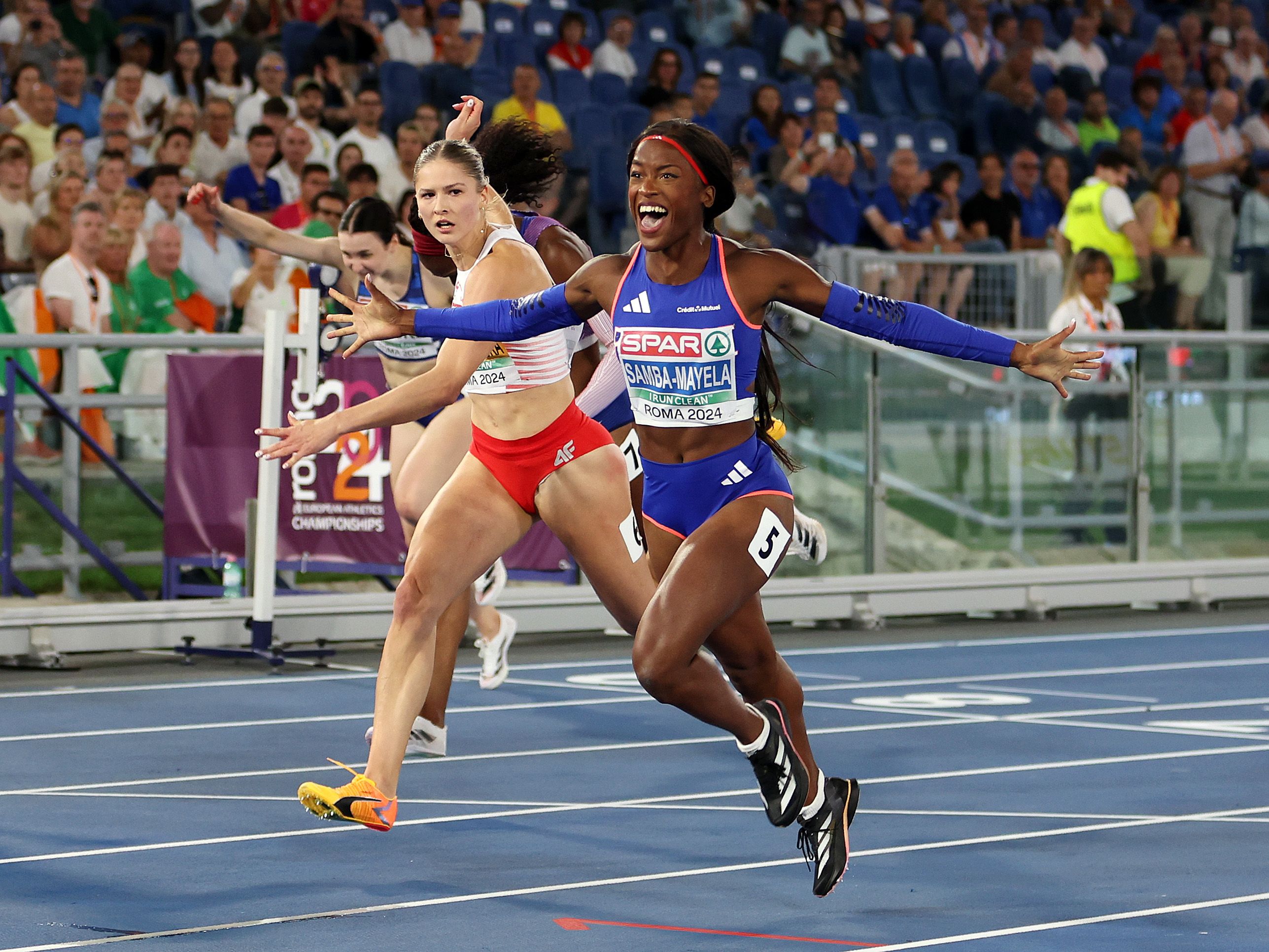 Cyrena Samba-Mayela wins the 100m hurdles at the European Championships