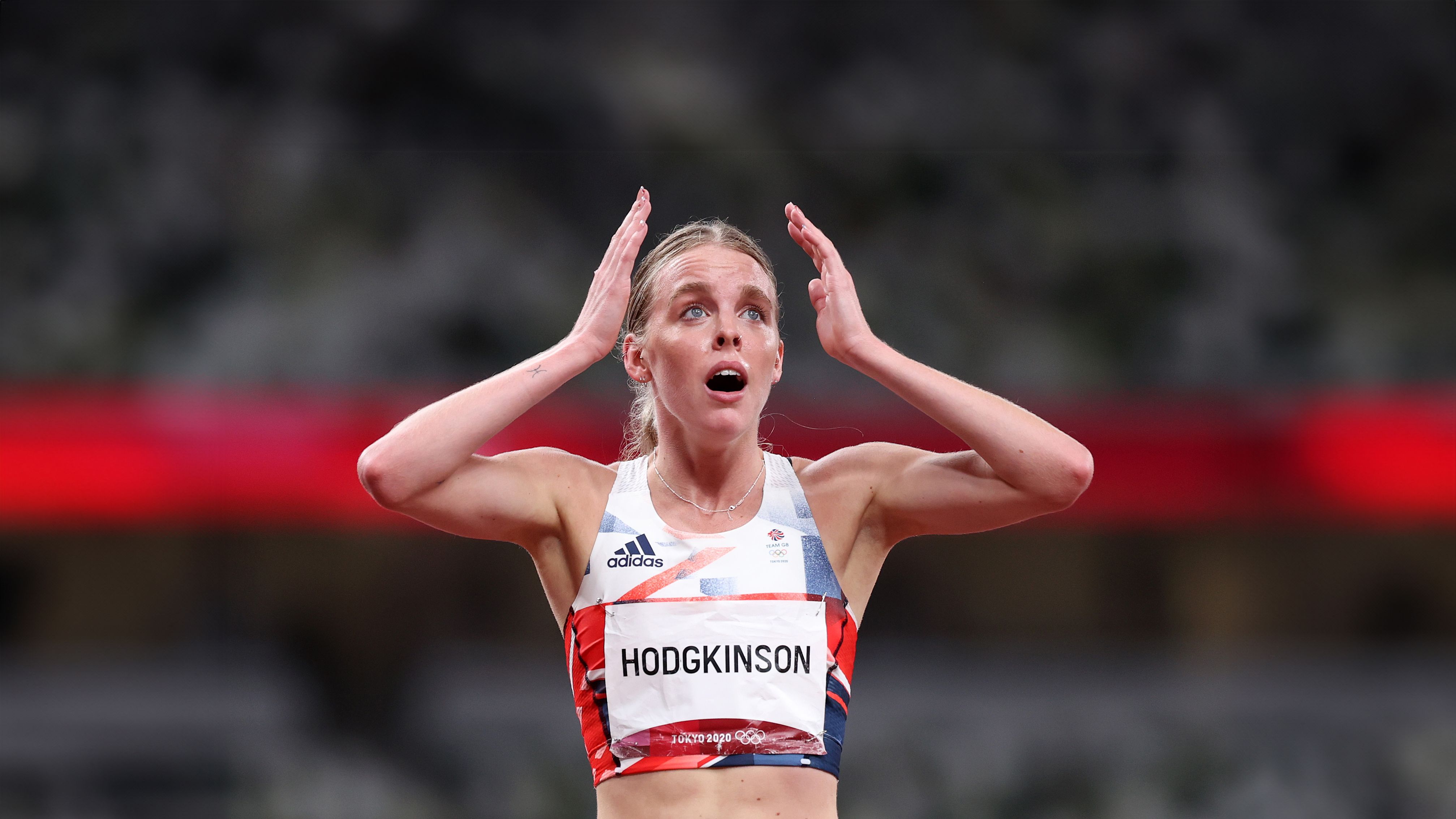 Keely Hodgkinson celebrates her silver medal win in Tokyo