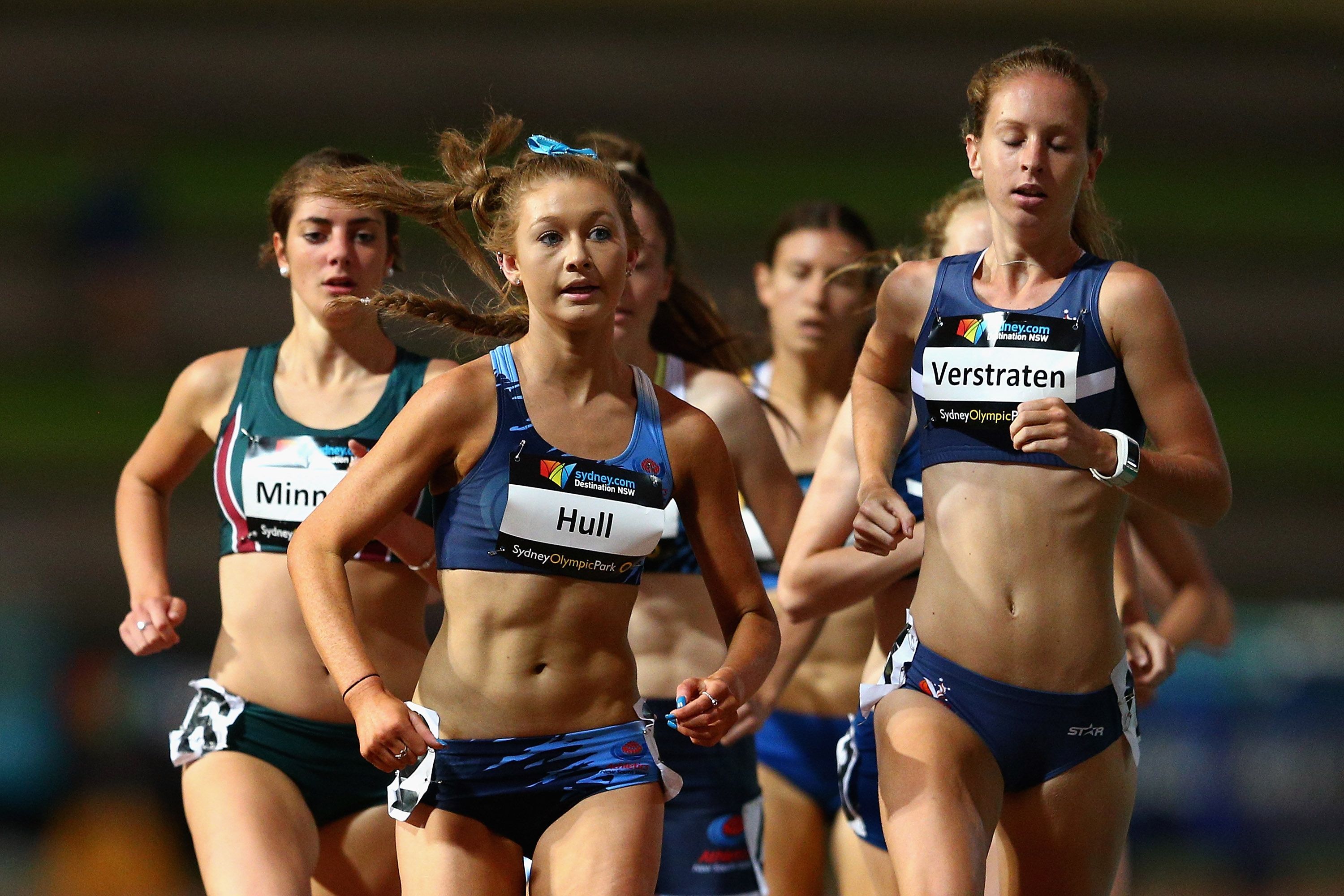 Jessica Hull competes in the 2015 Australian U20 Athletics Championships