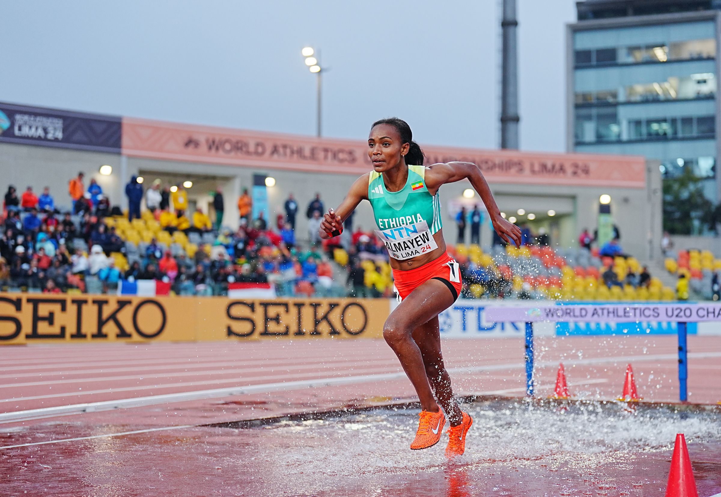 Sembo Almayew on her way to the world U20 steeplechase title in Lima