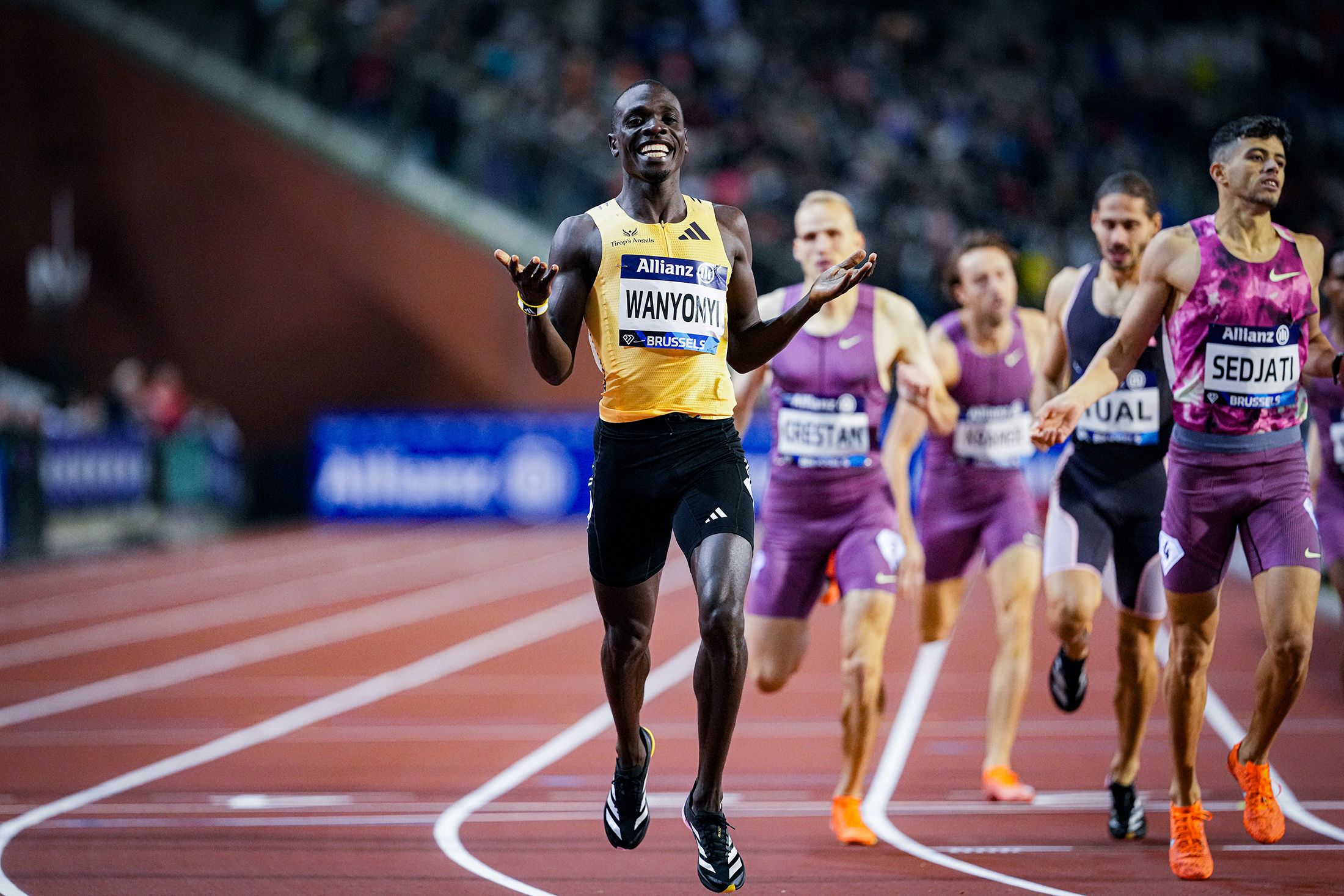 Emmanuel Wanyonyi wins the 800m in Brussels