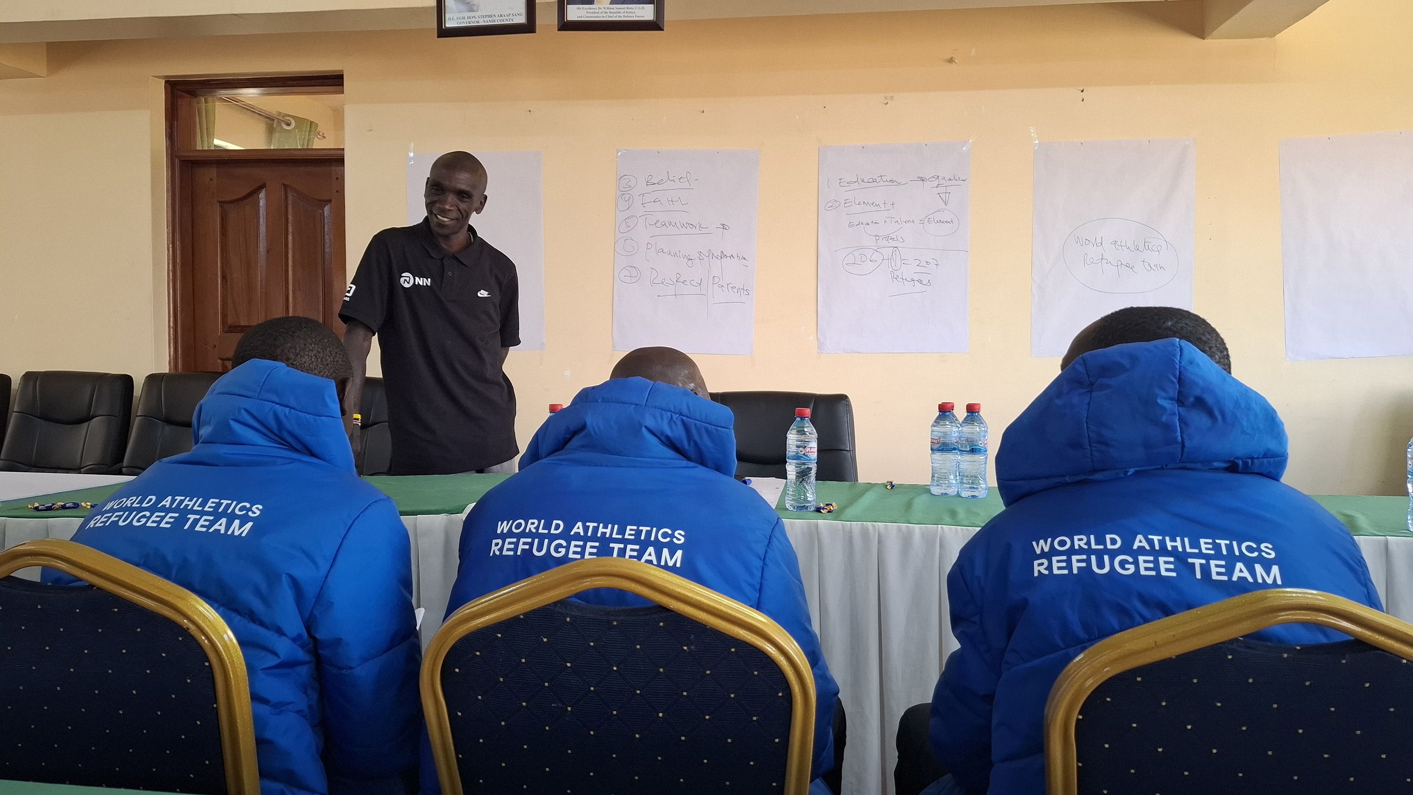 Eliud Kipchoge holds a class for refugee athletics team members in Kapsabet