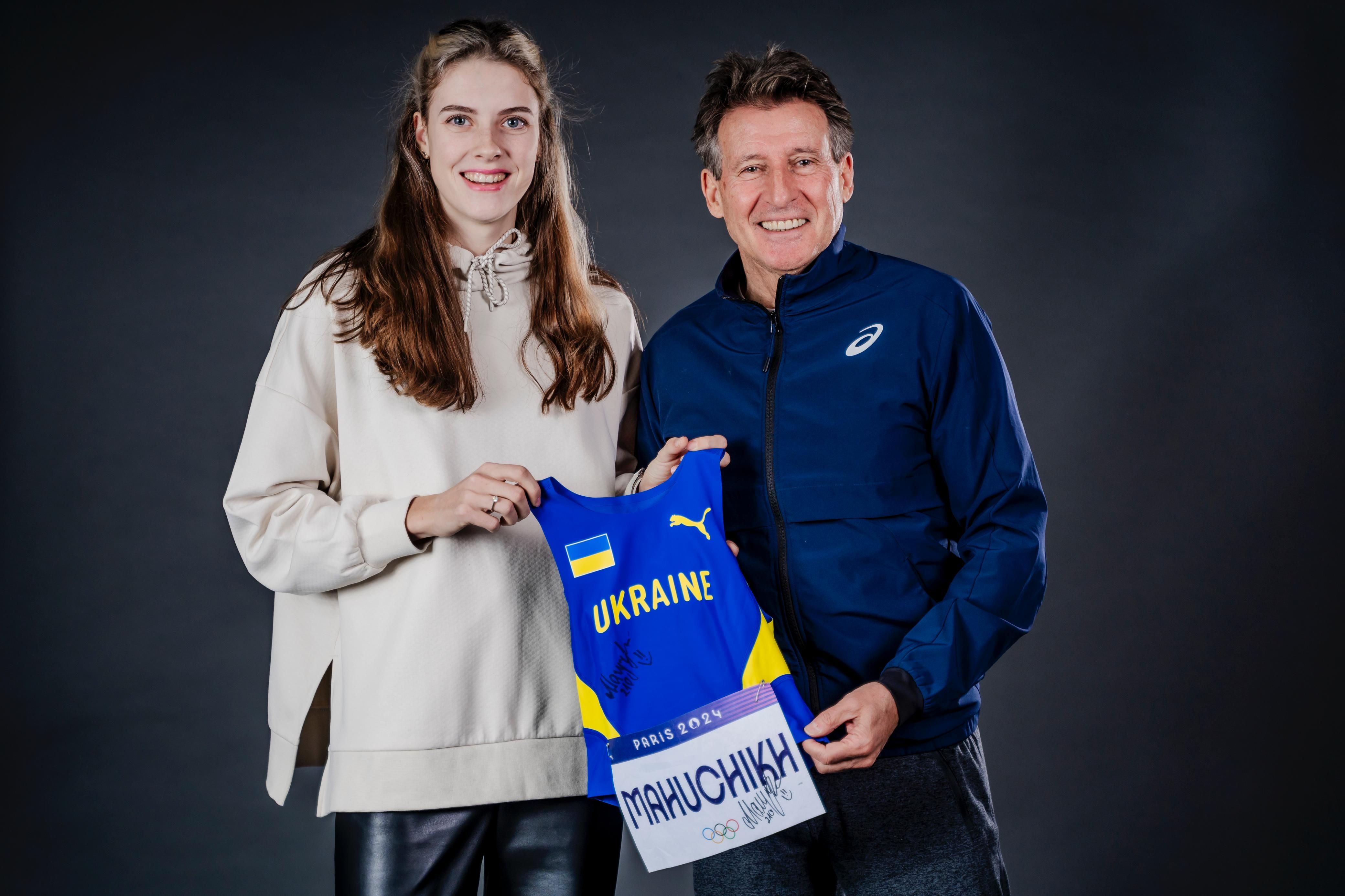 Yaroslava Mahuchikh and World Athletics President Sebastian Coe