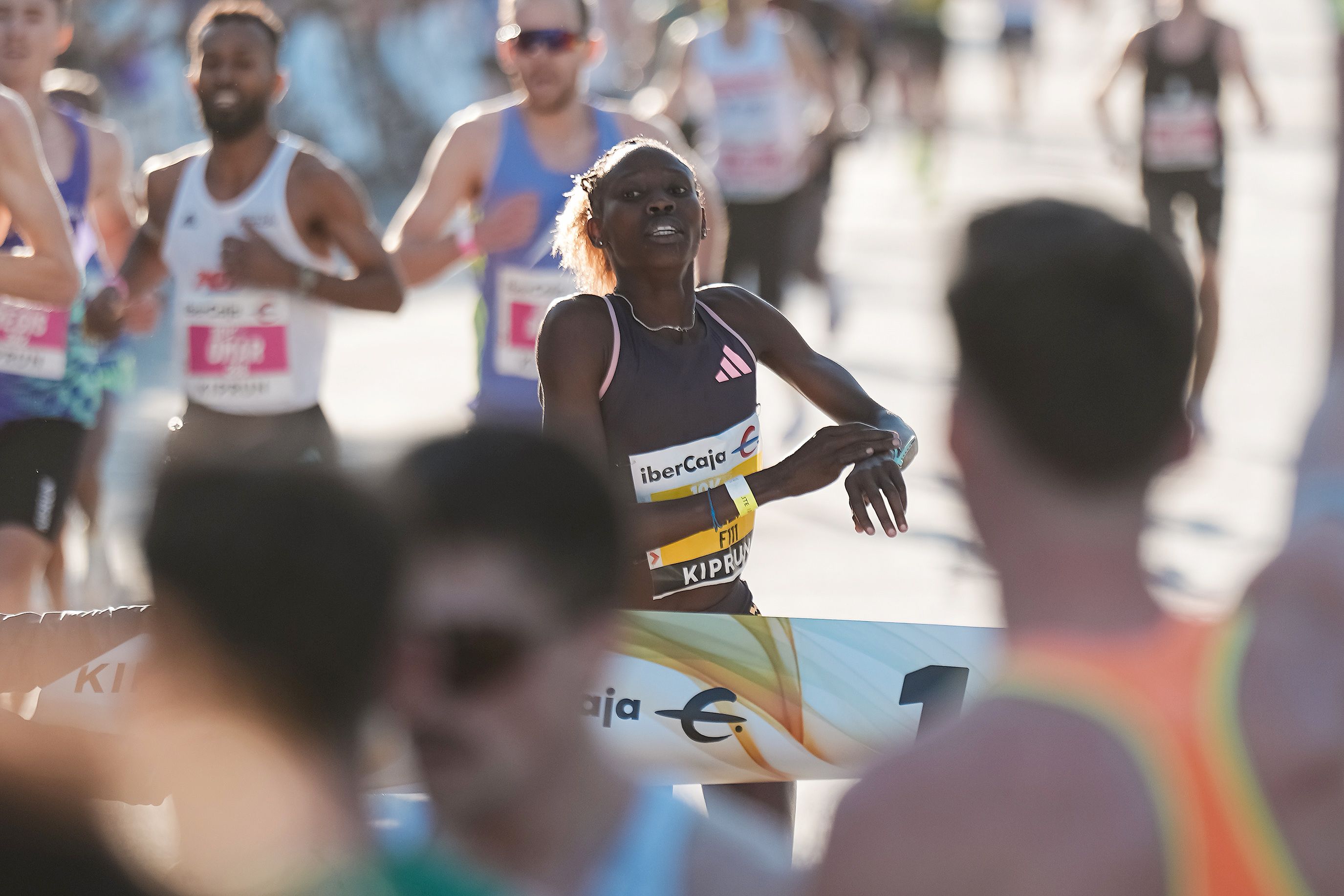 Hellen Lobun wins the Valencia 10k