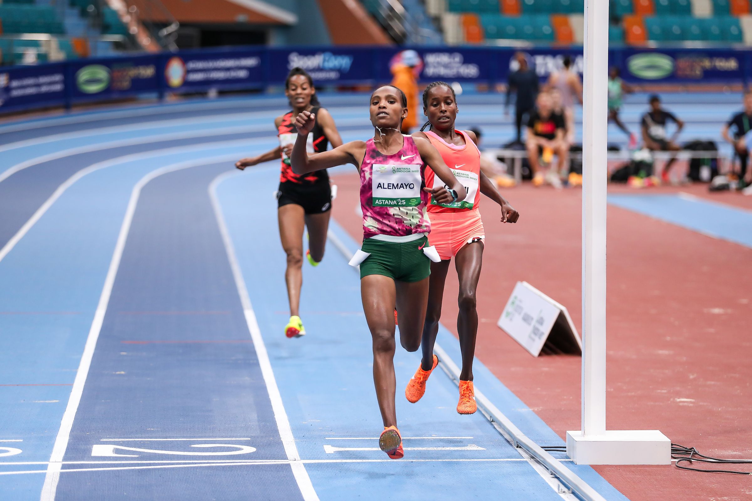 Marta Alemayo wins the 3000m in Astana