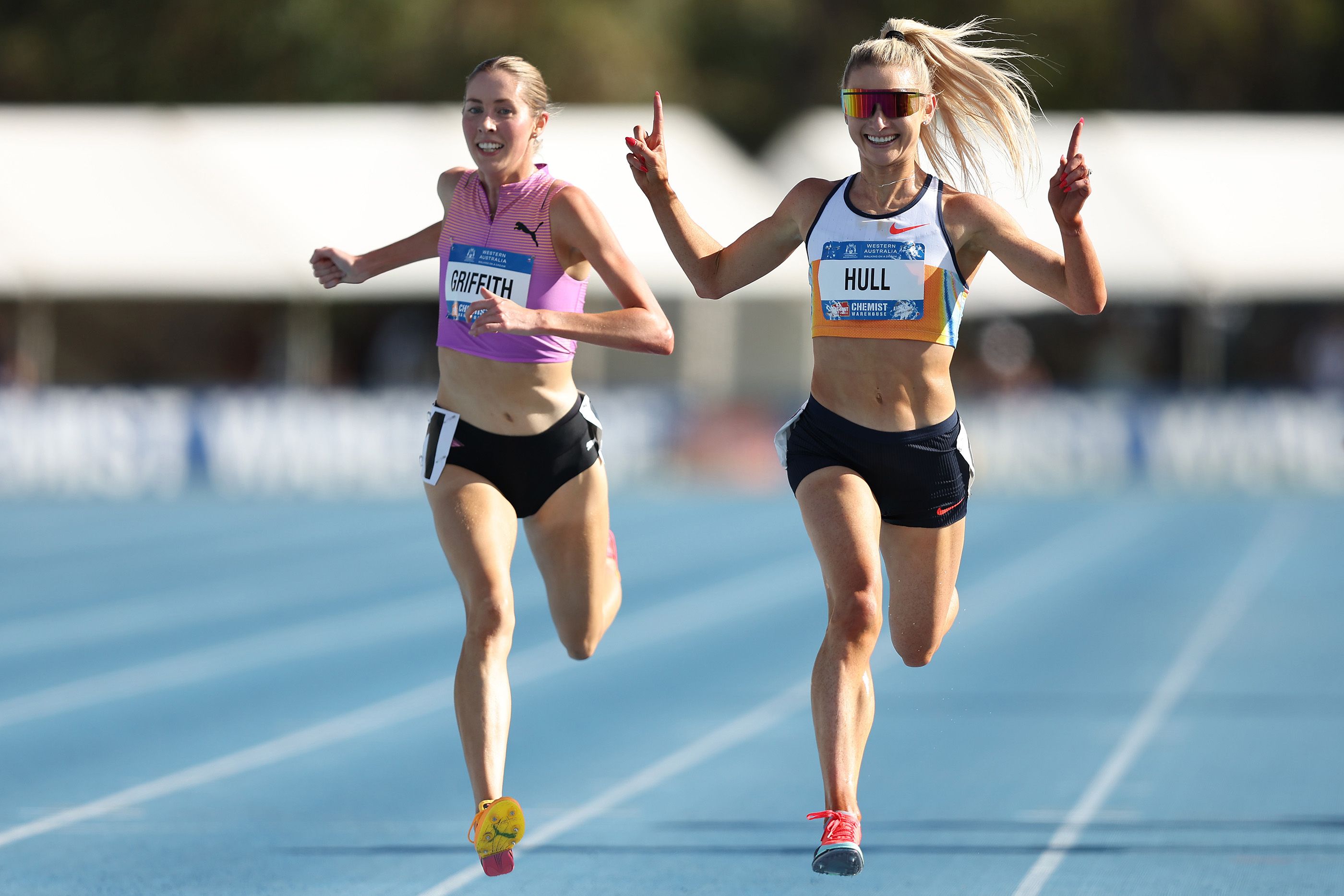 Jessica Hull wins the 5000m at the Australian Championships