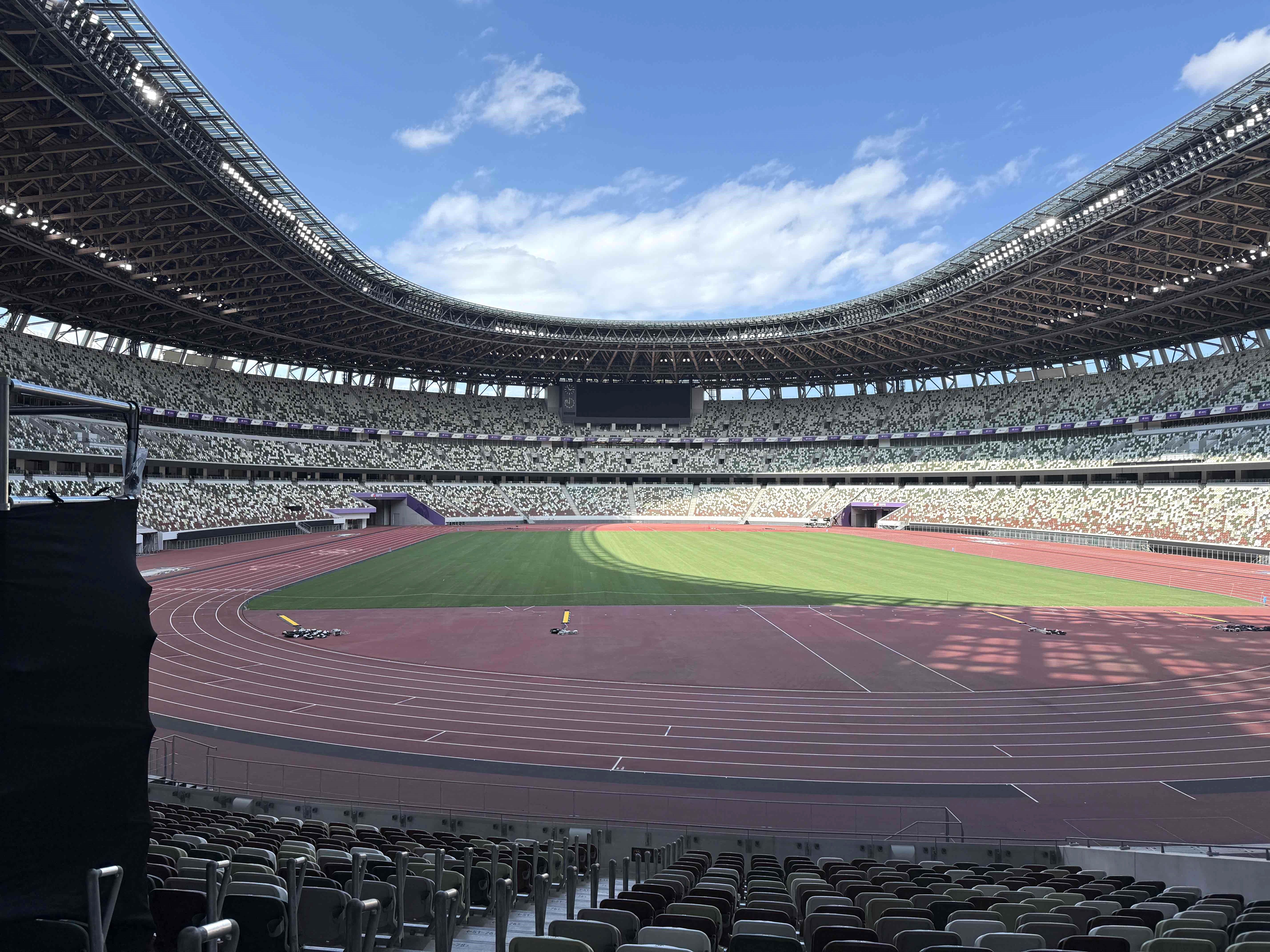 Limited view seats03