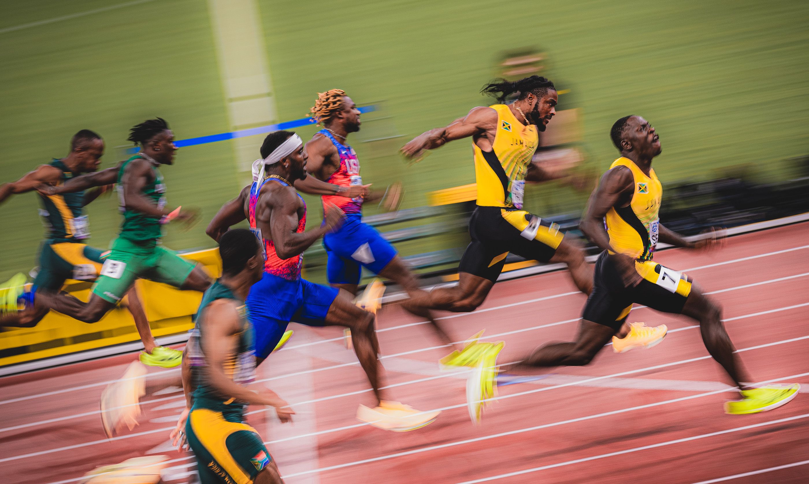 Photo of the Year exhibition - The 100ml final from another perspective