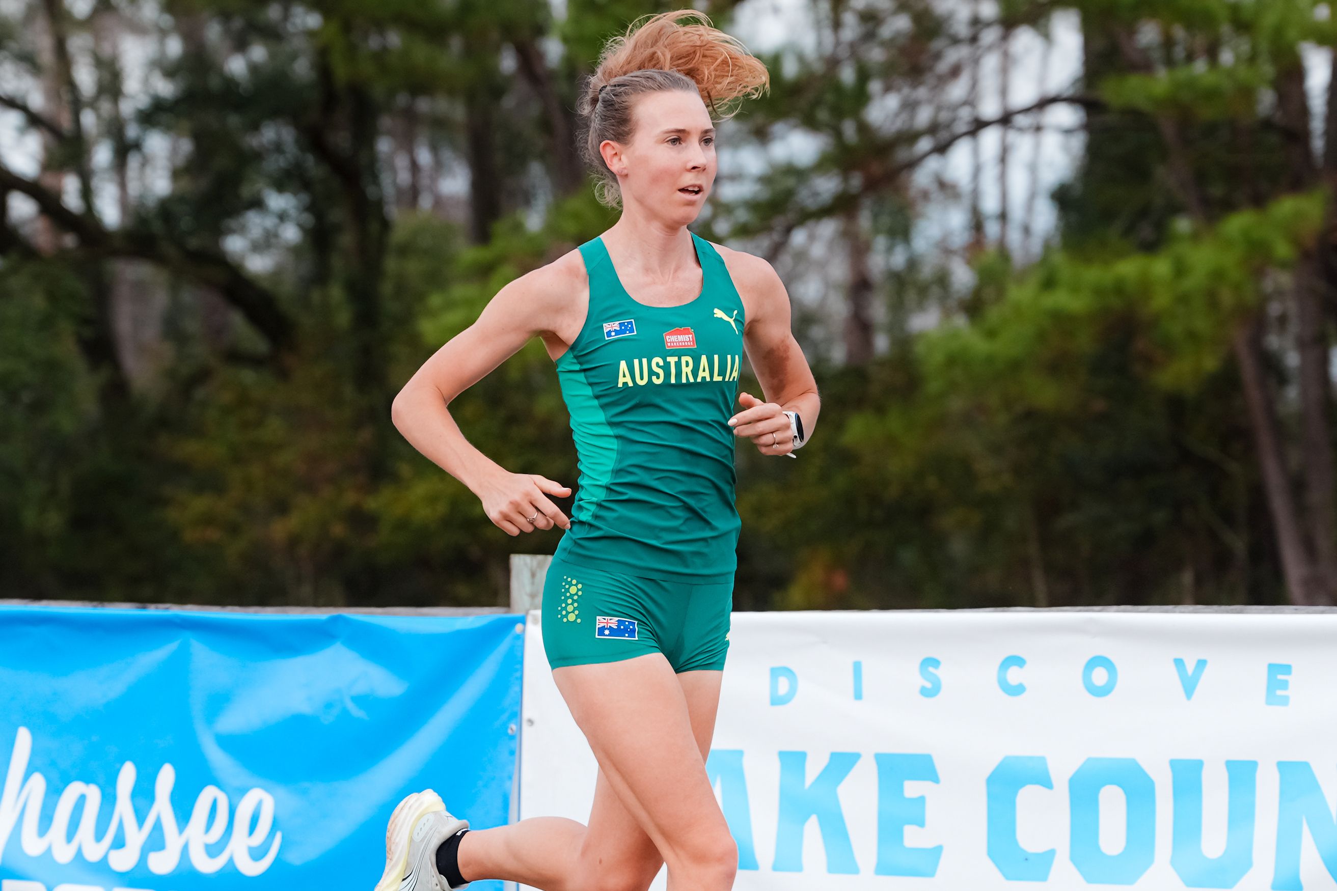 Linden Hall warms up on the course in Tallahassee