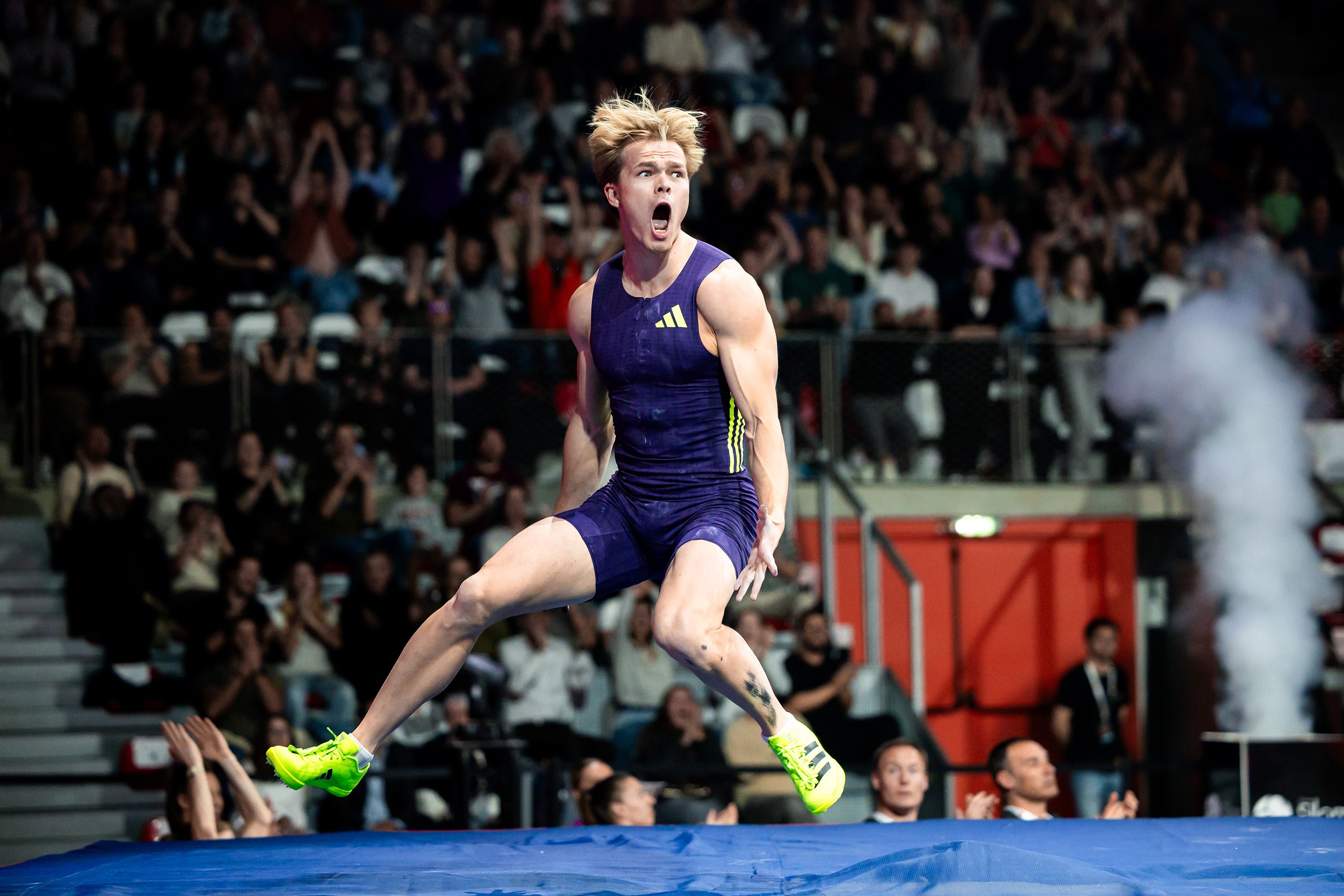 Sondre Guttormsen celebrates at the Perche Elite Tour in Rouen
